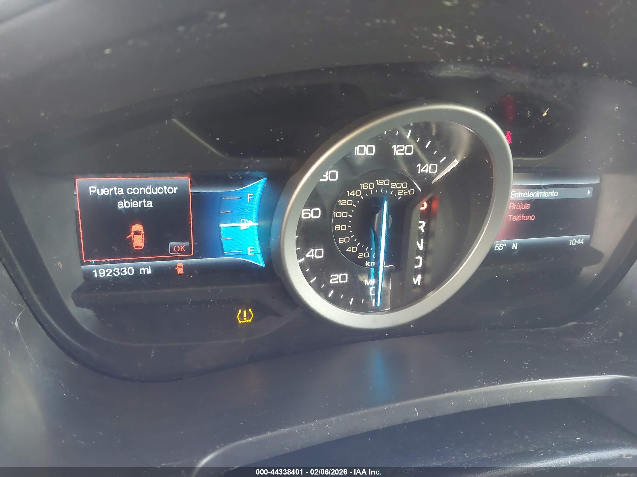 FORD EXPLORER image 7