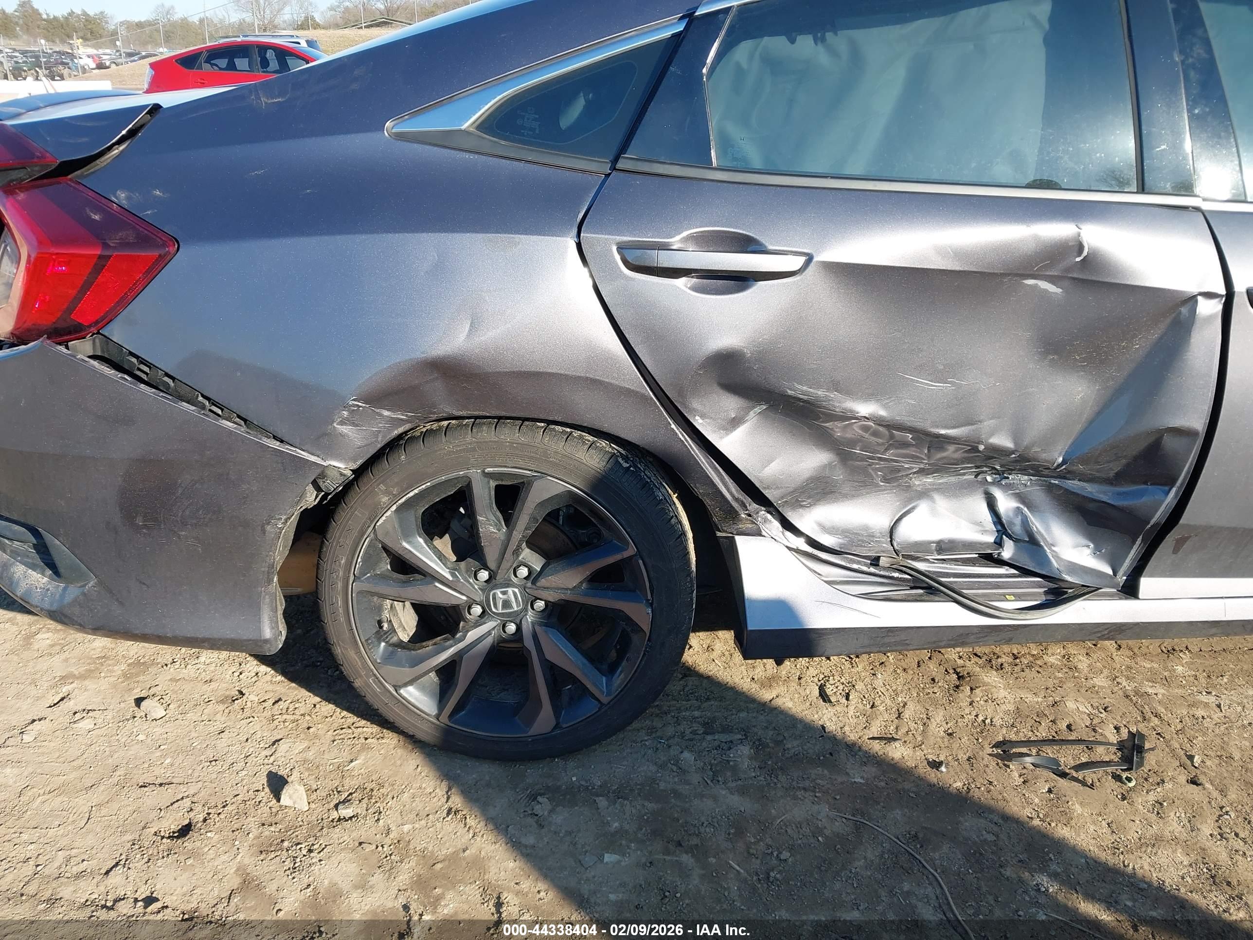 HONDA CIVIC image 6