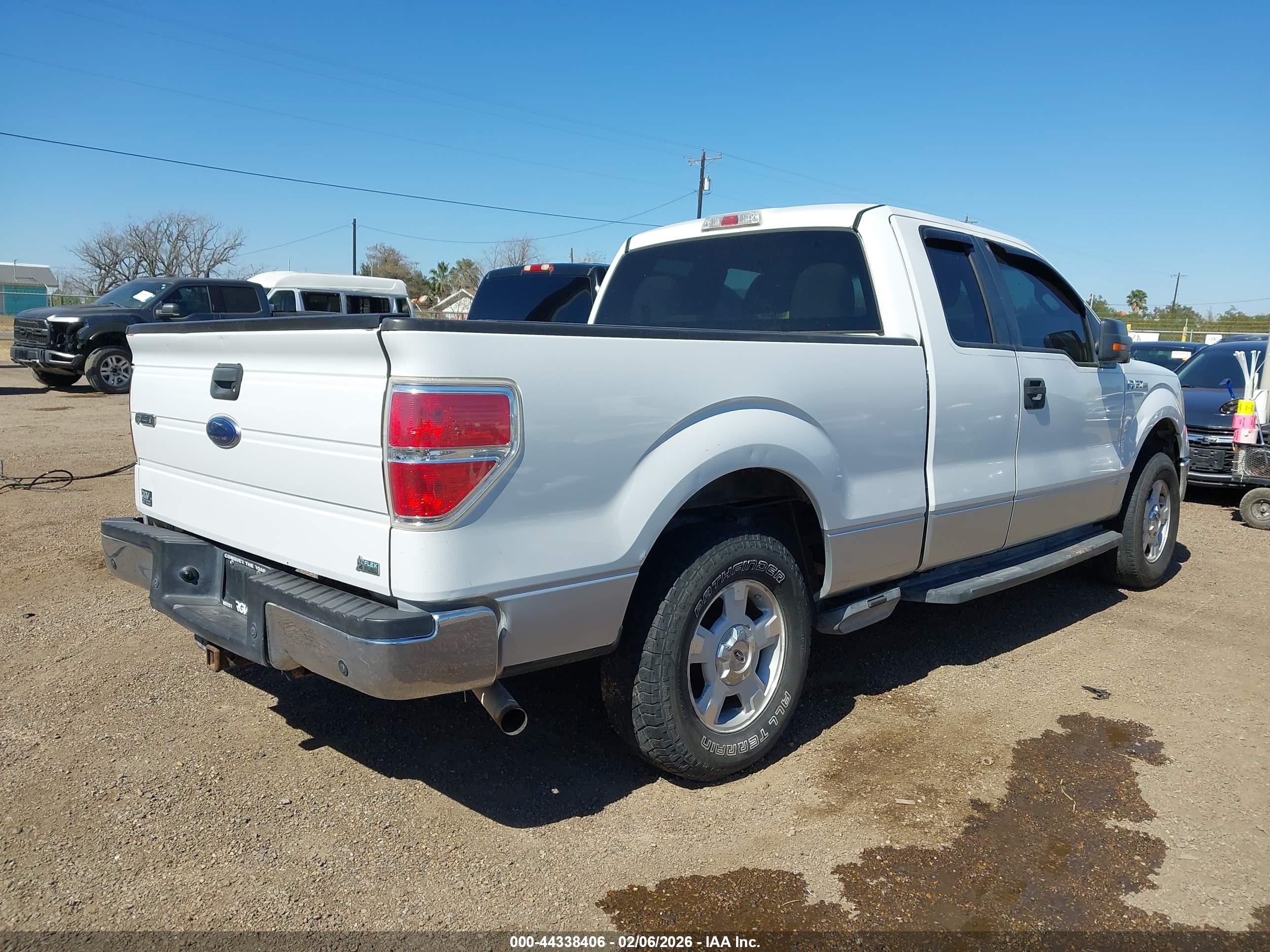 FORD F-150 image 4