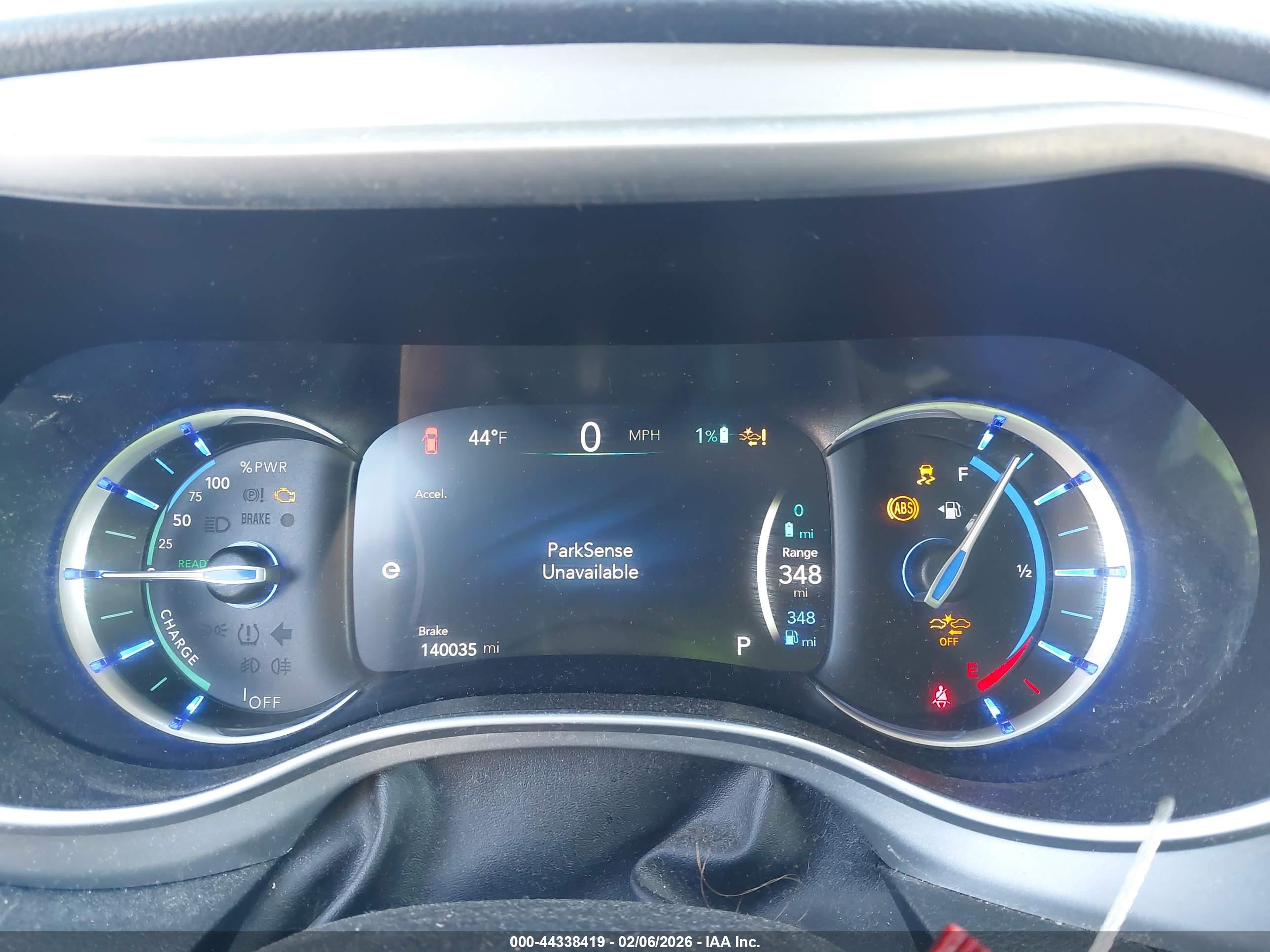 CHRYSLER PACIFICA image 7