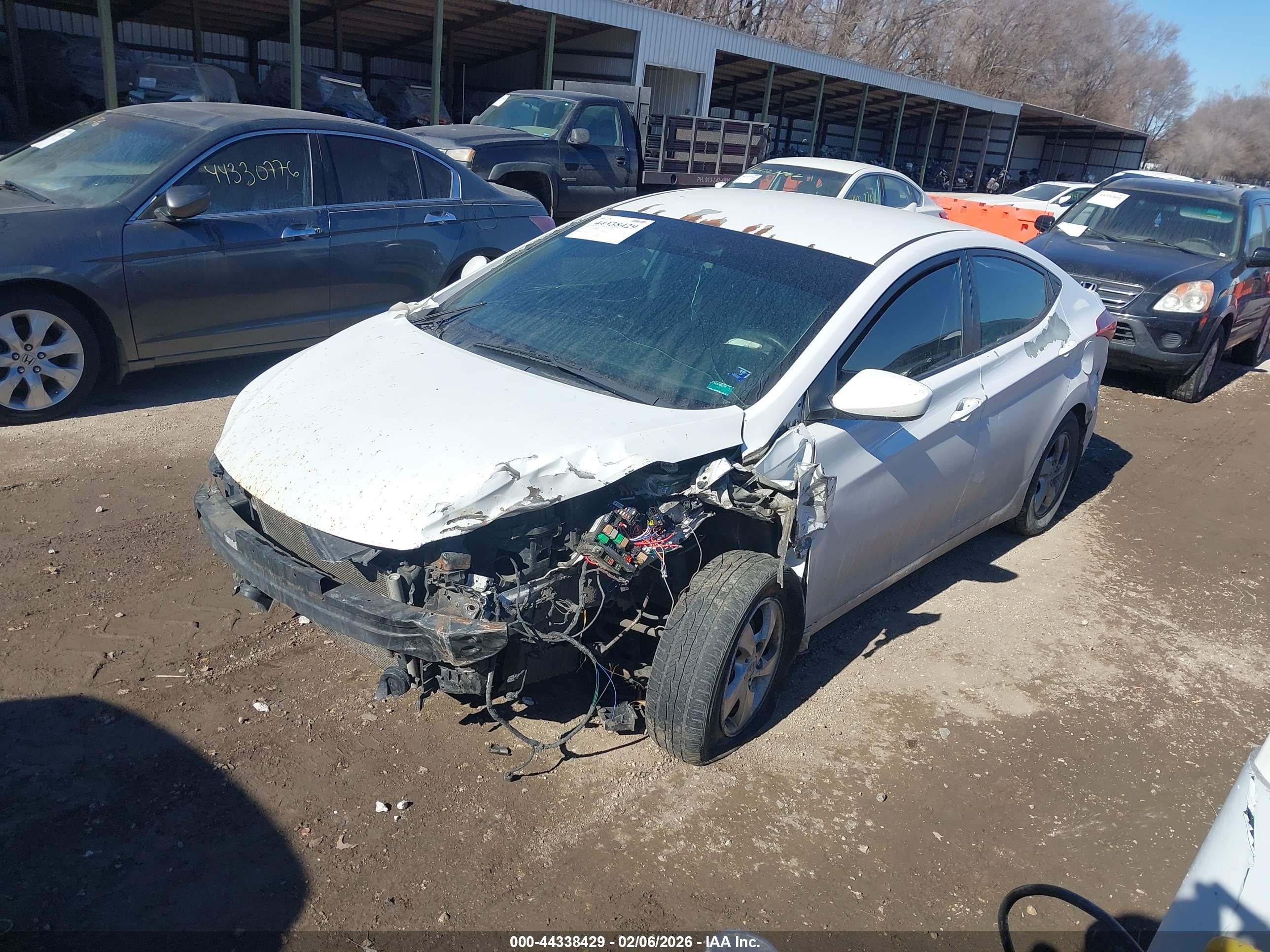HYUNDAI ELANTRA image 2