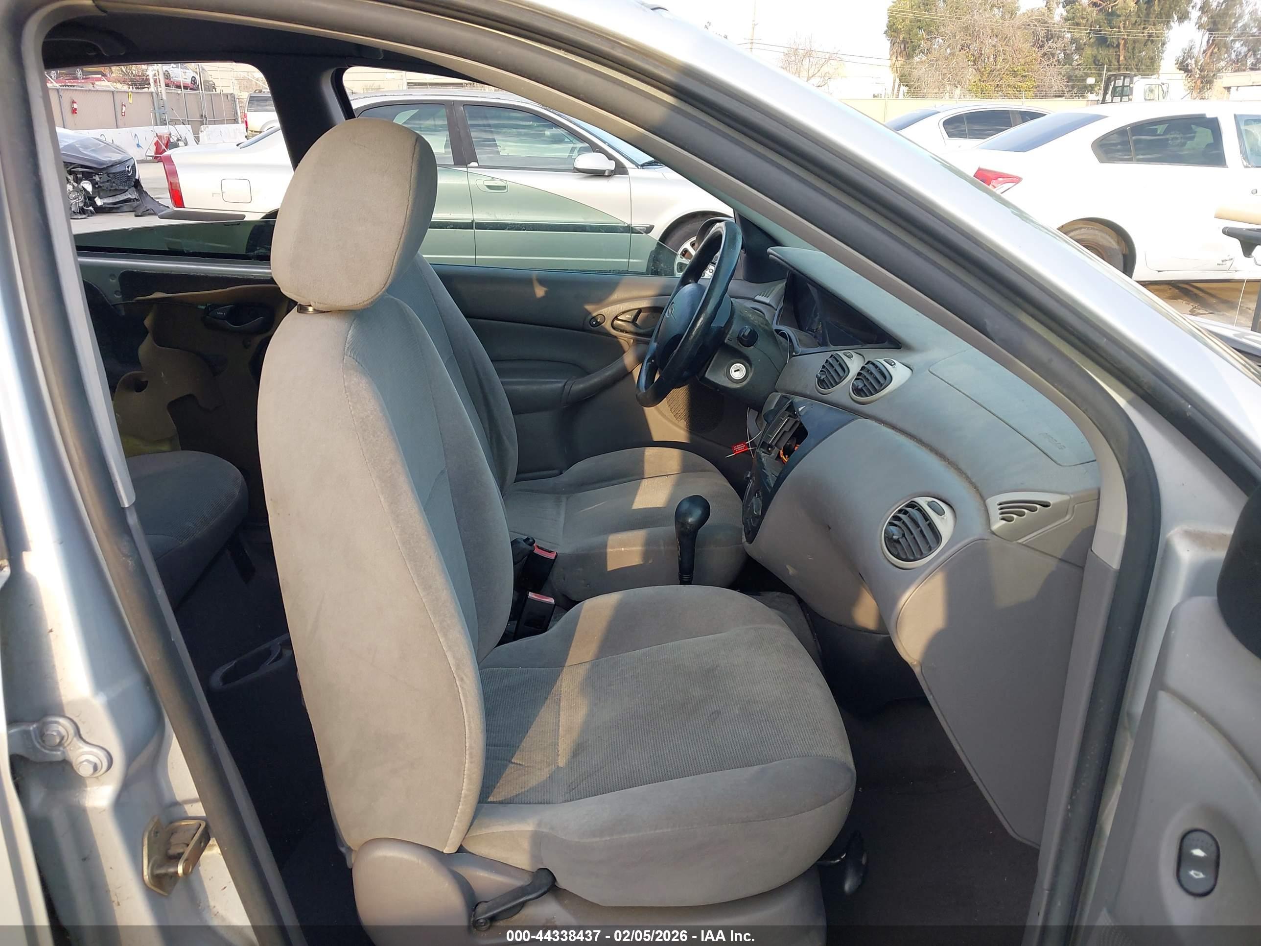 FORD FOCUS image 5