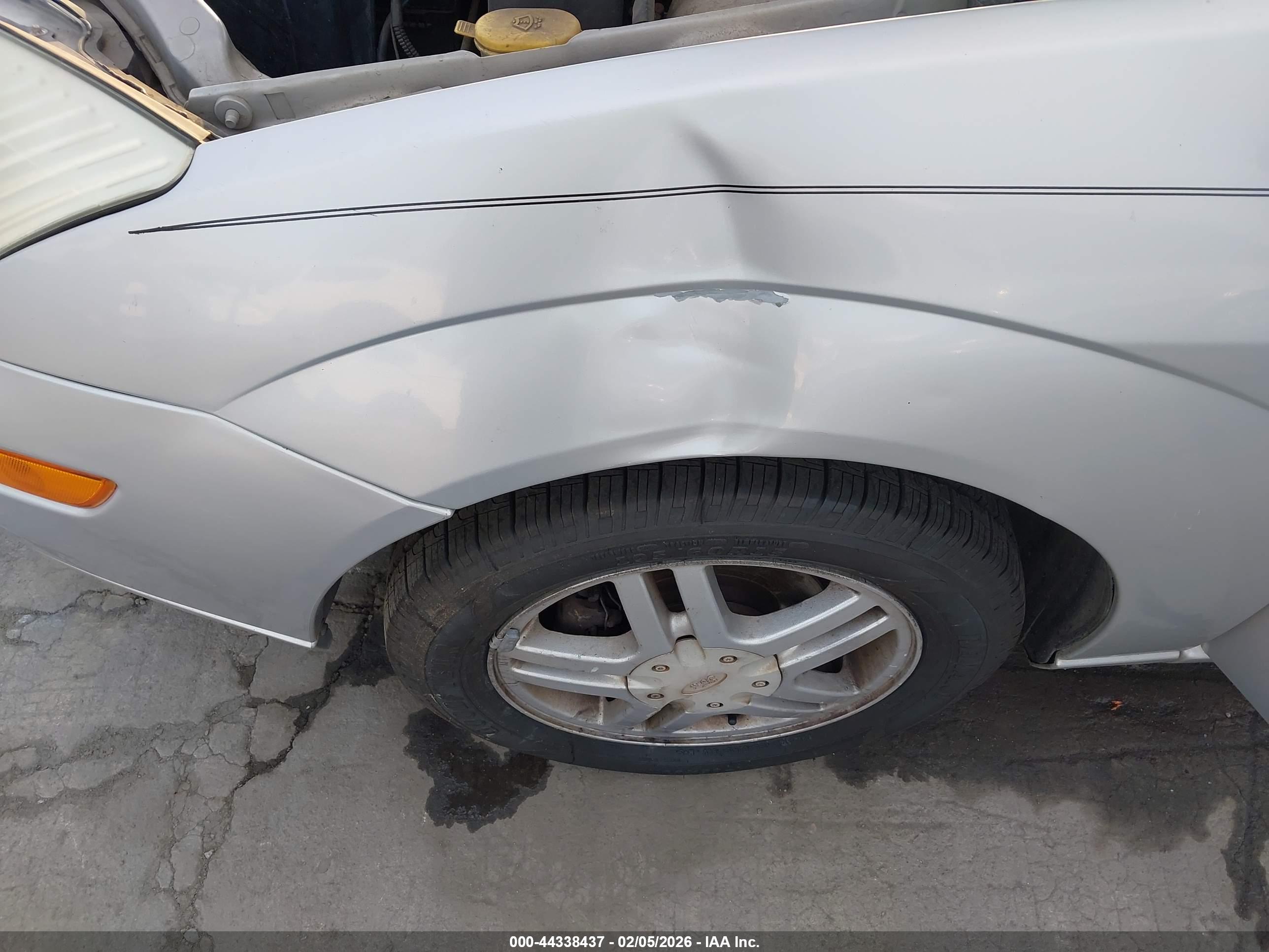FORD FOCUS image 6
