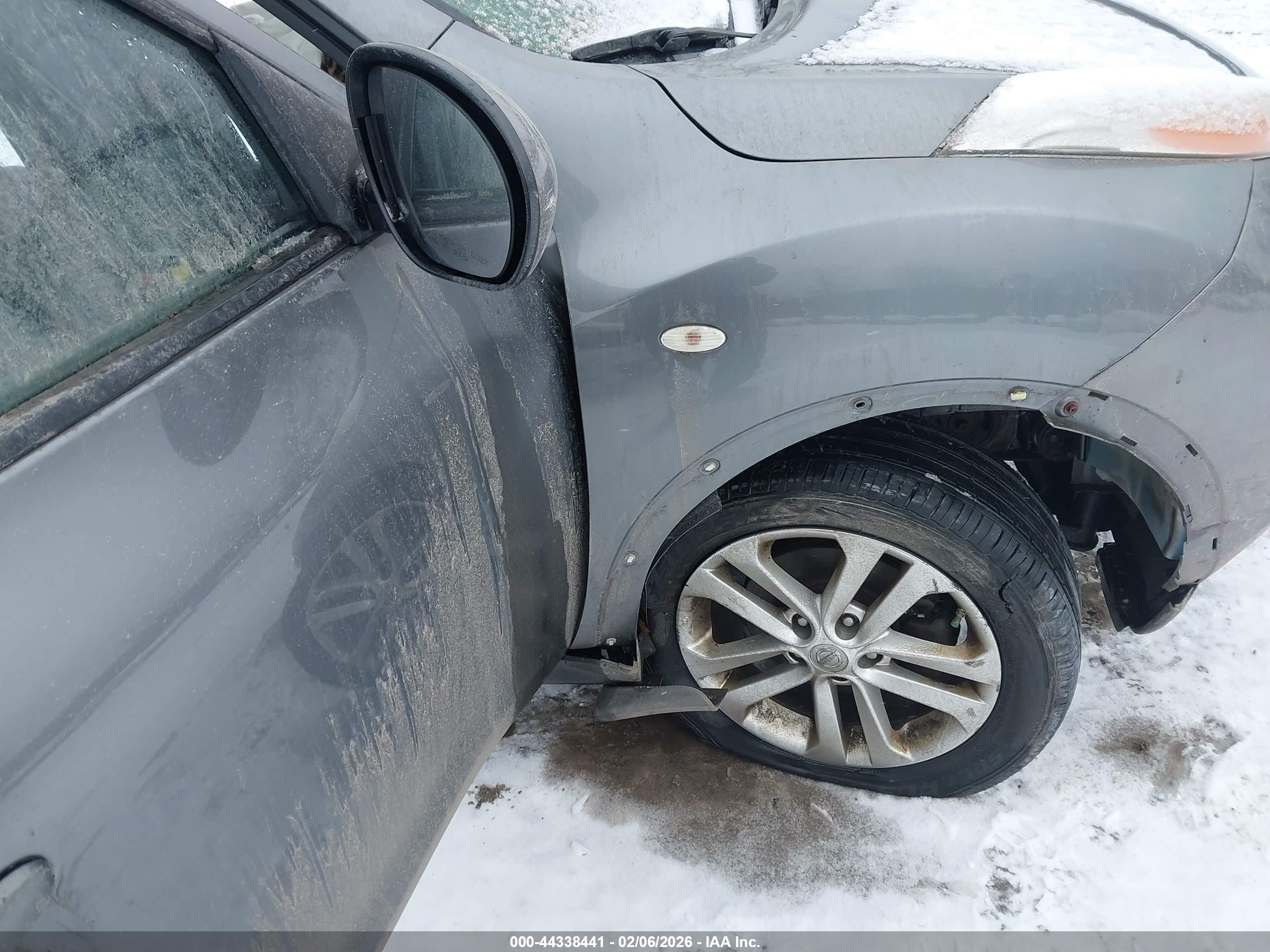 NISSAN JUKE image 6