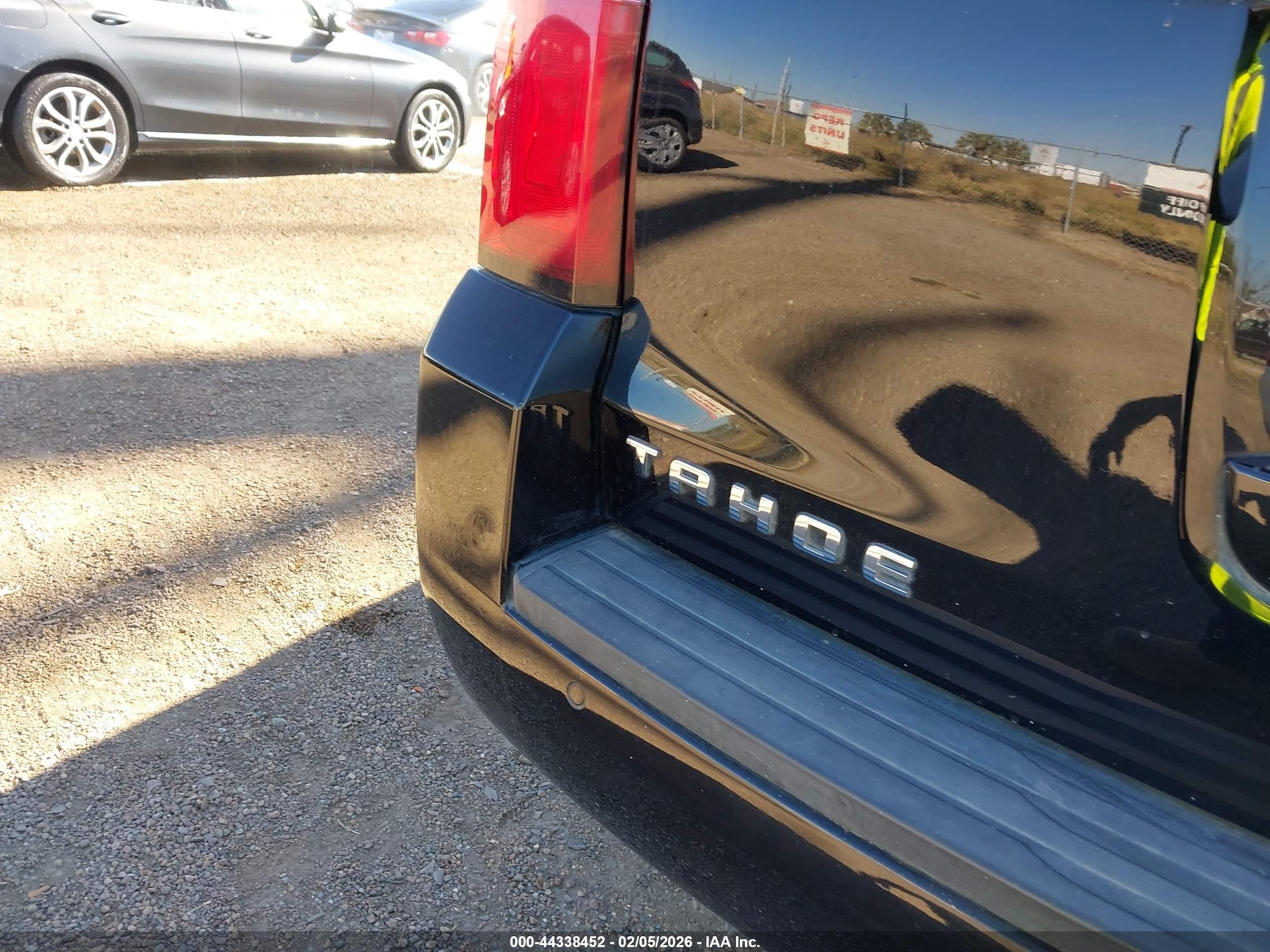 CHEVROLET TAHOE image 6