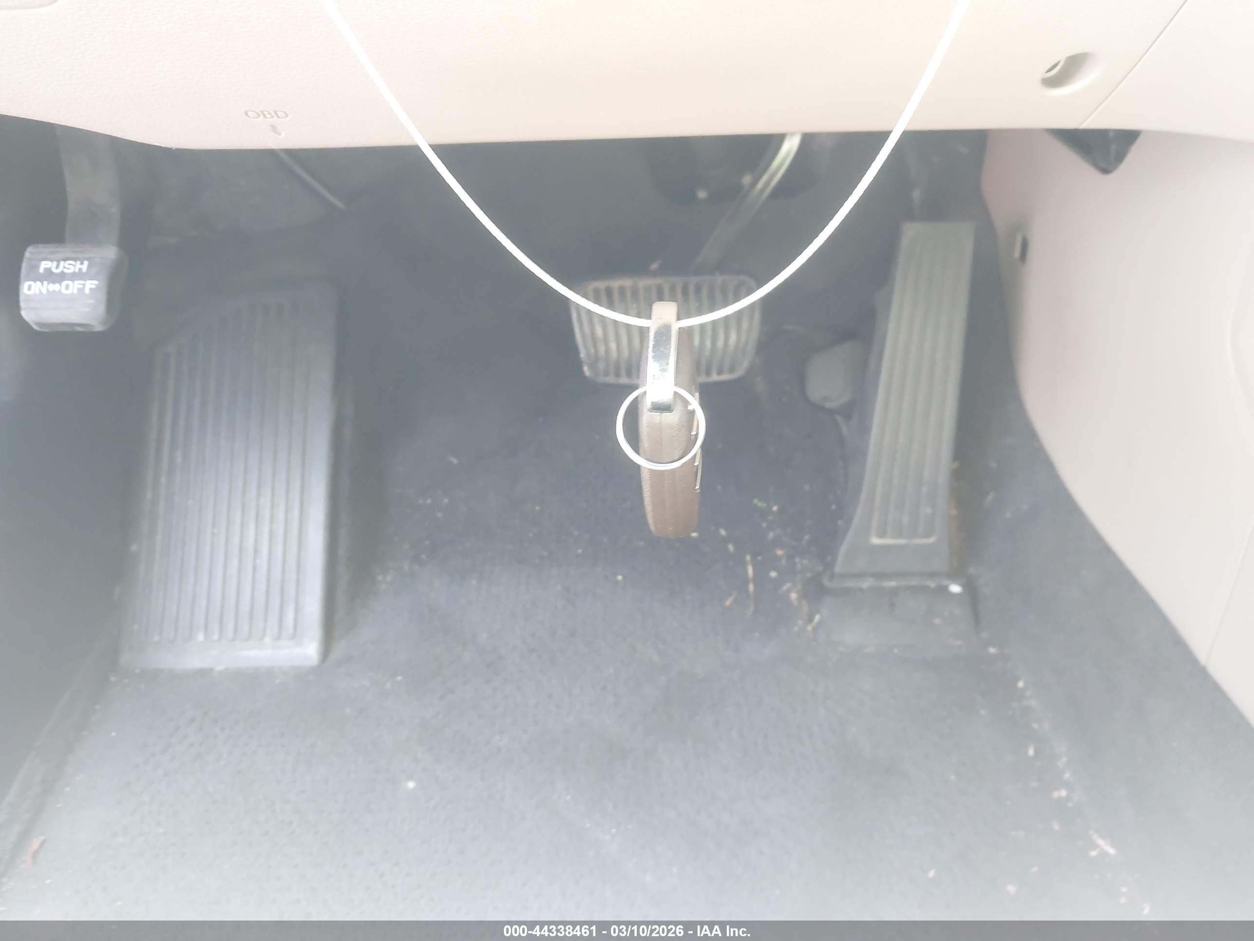 HYUNDAI TUCSON image 11