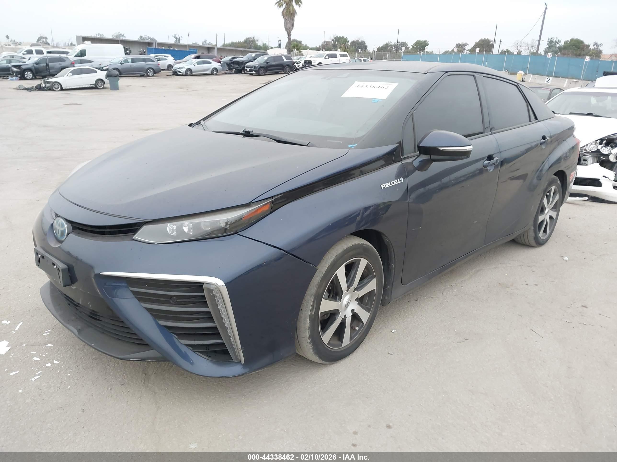 TOYOTA MIRAI image 2