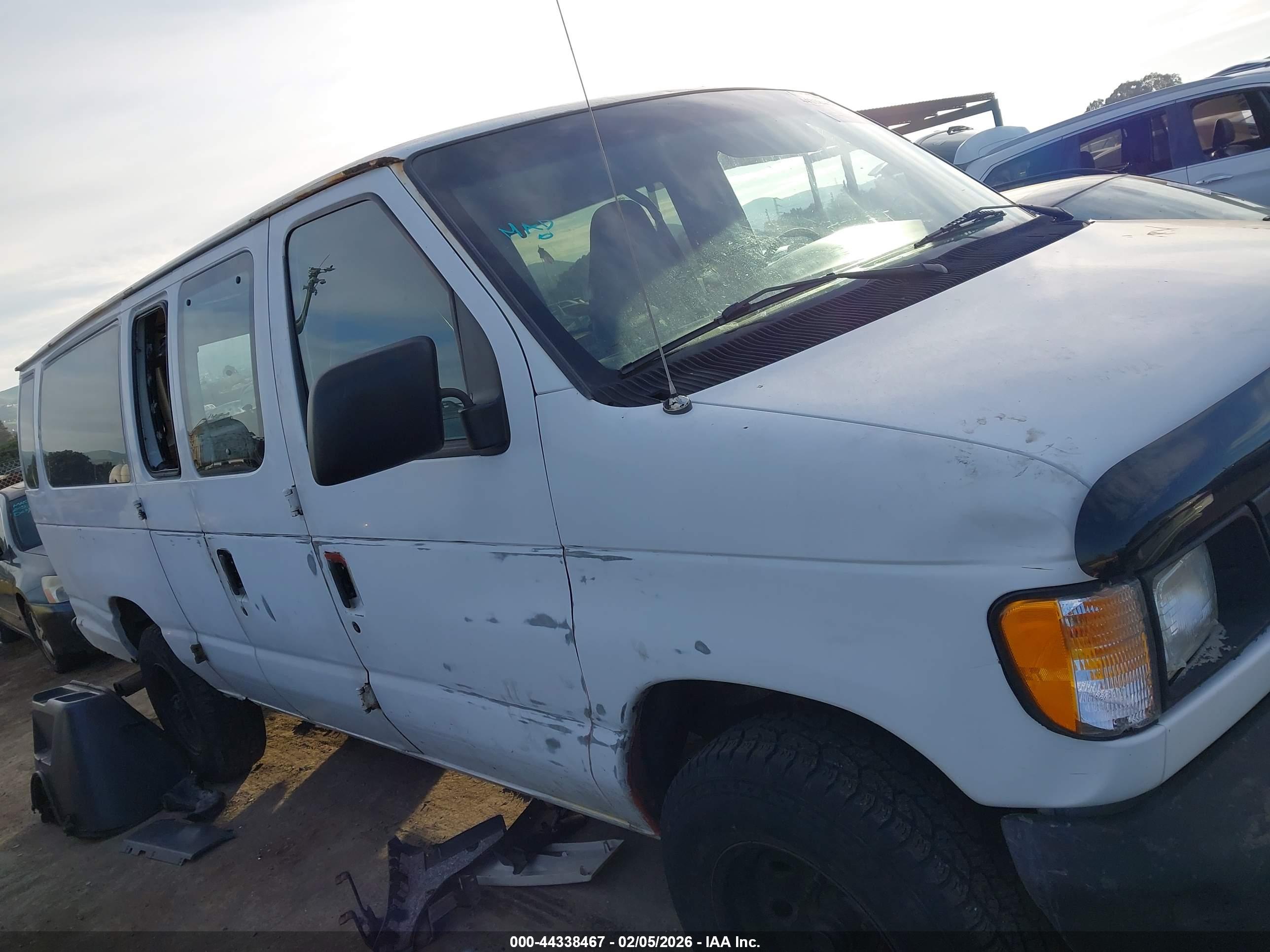 FORD ECONOLINE image 6