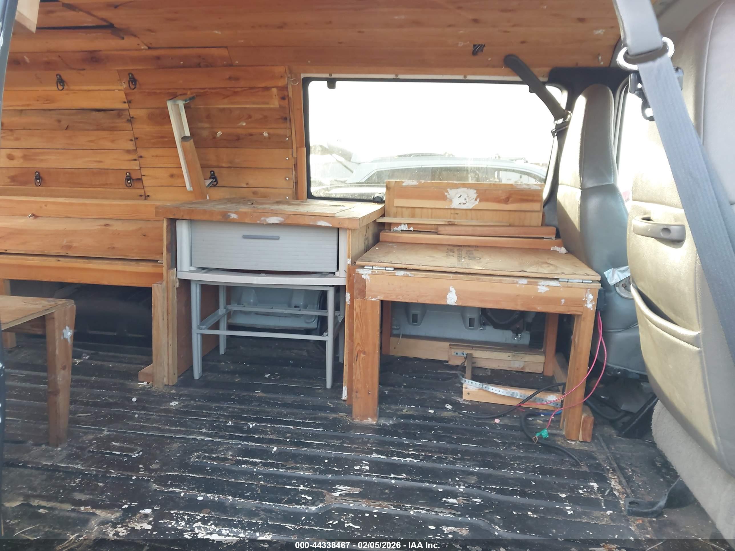 FORD ECONOLINE image 8