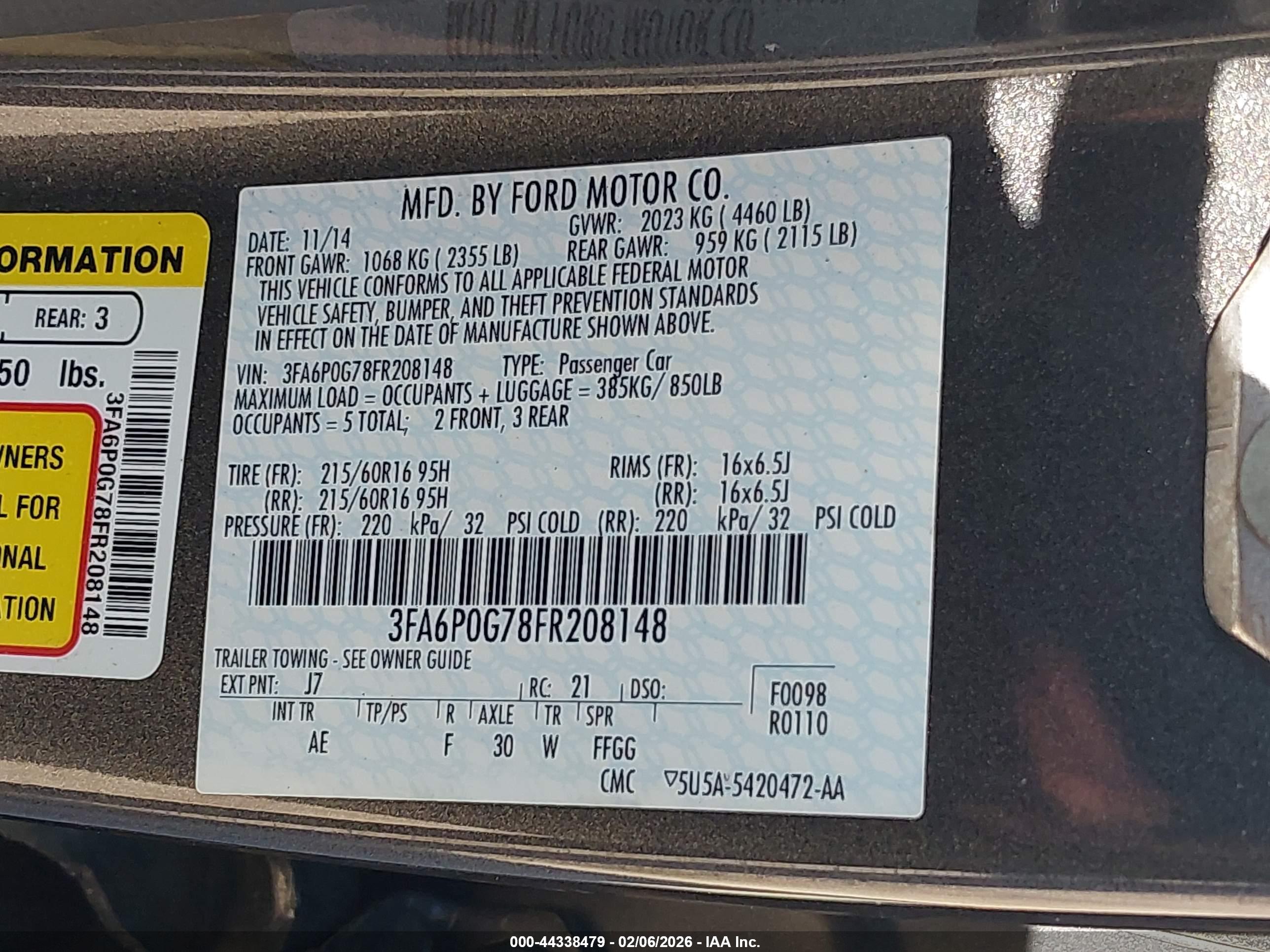 FORD FUSION image 9