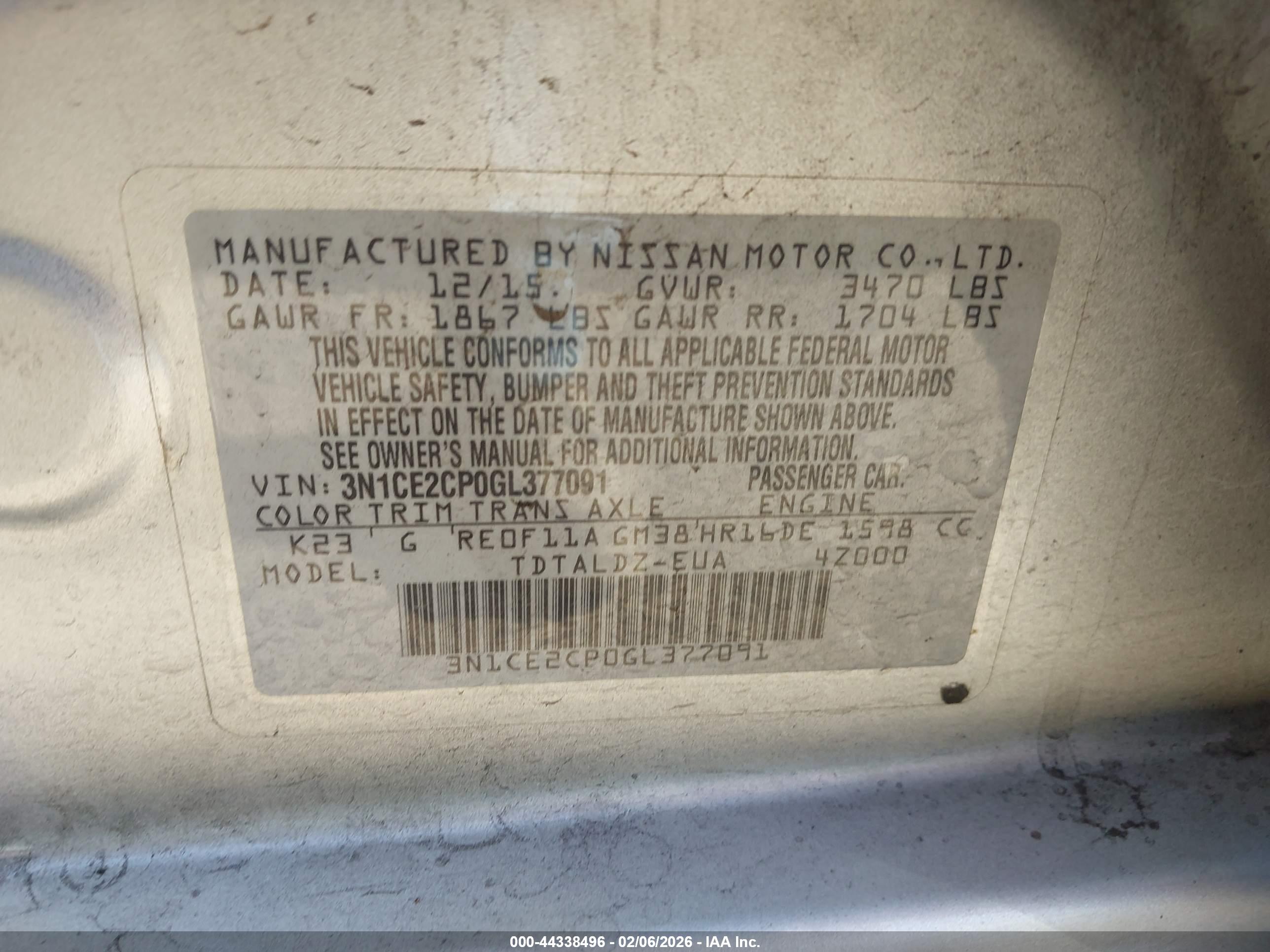 NISSAN VERSA image 9