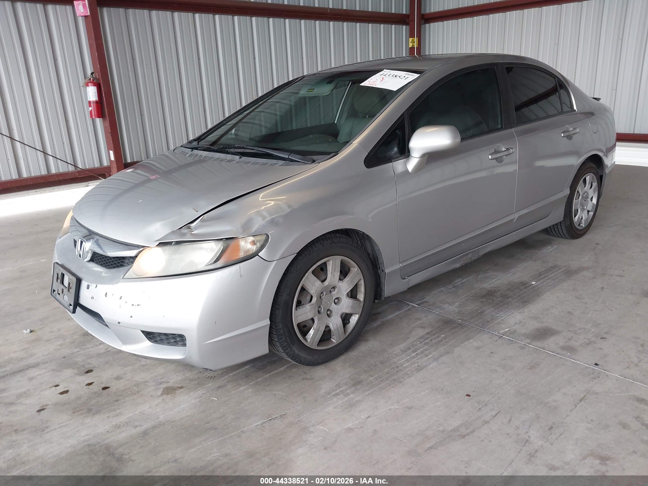 HONDA CIVIC image 2