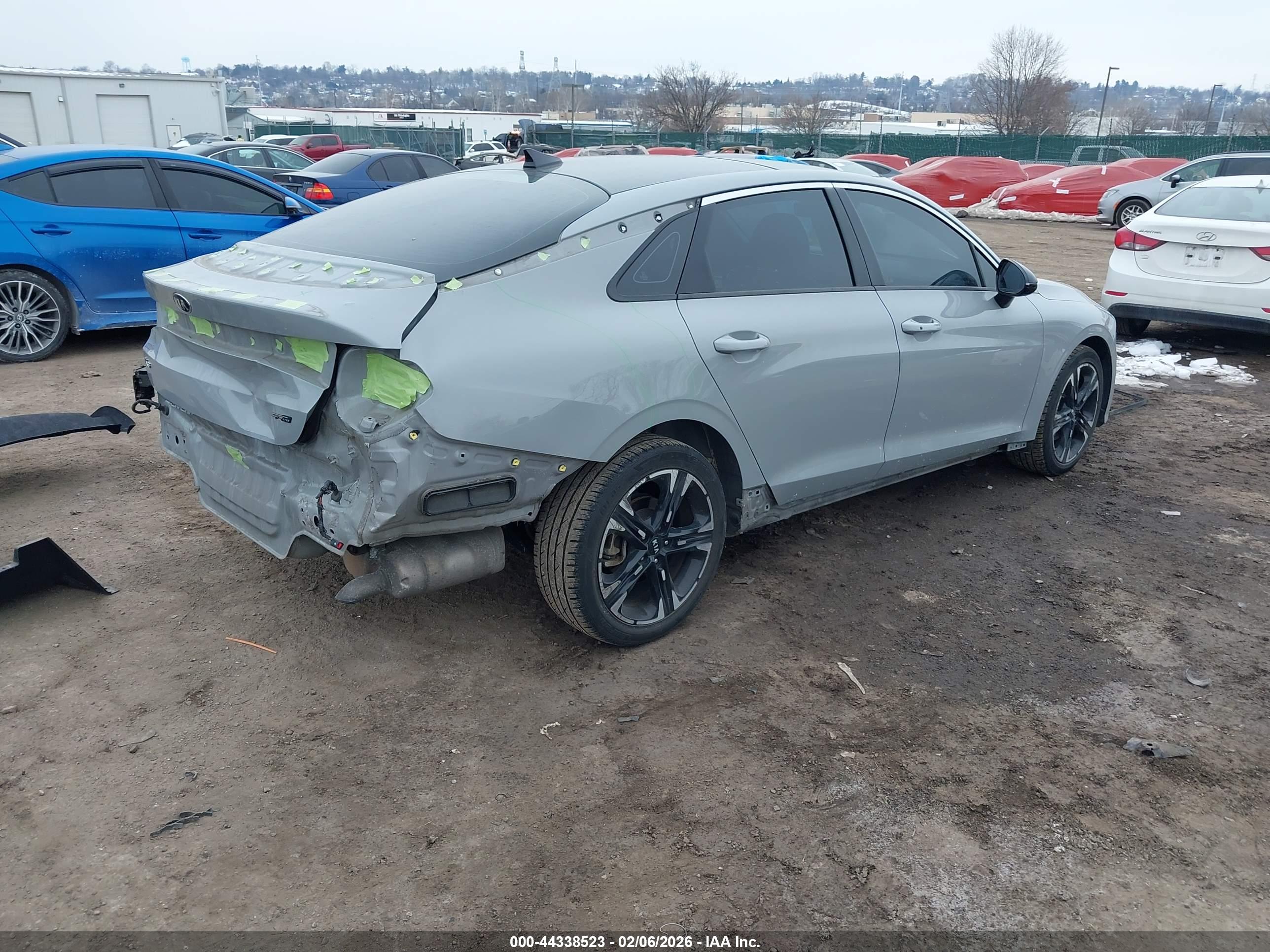 KIA K5 image 4