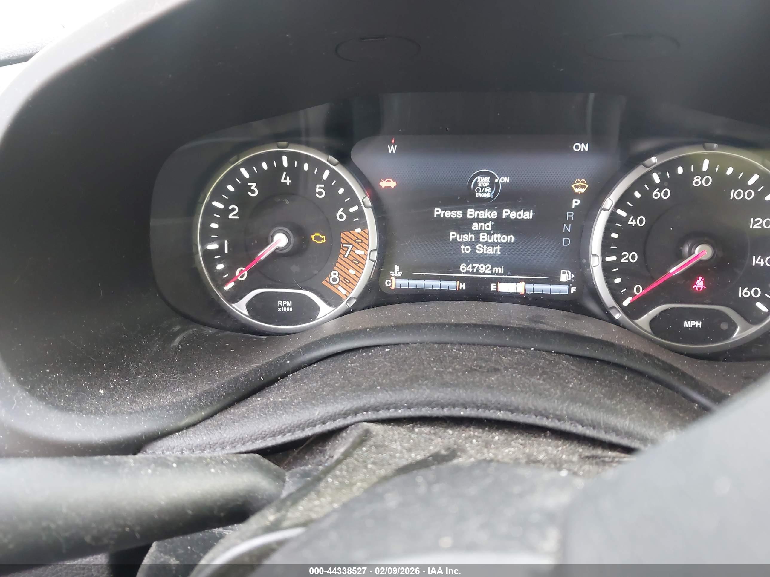 JEEP RENEGADE image 7