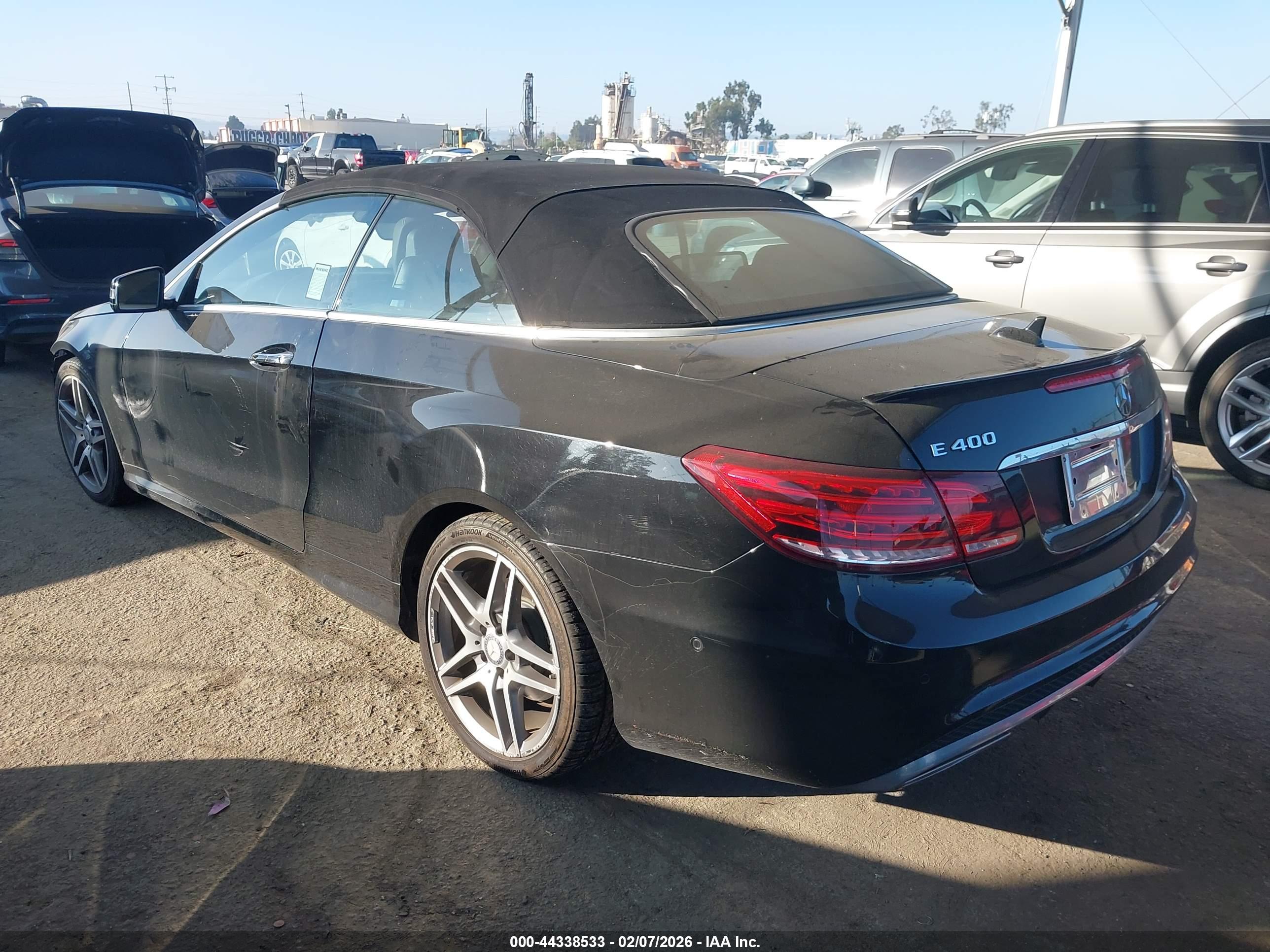 MERCEDES-BENZ E image 3