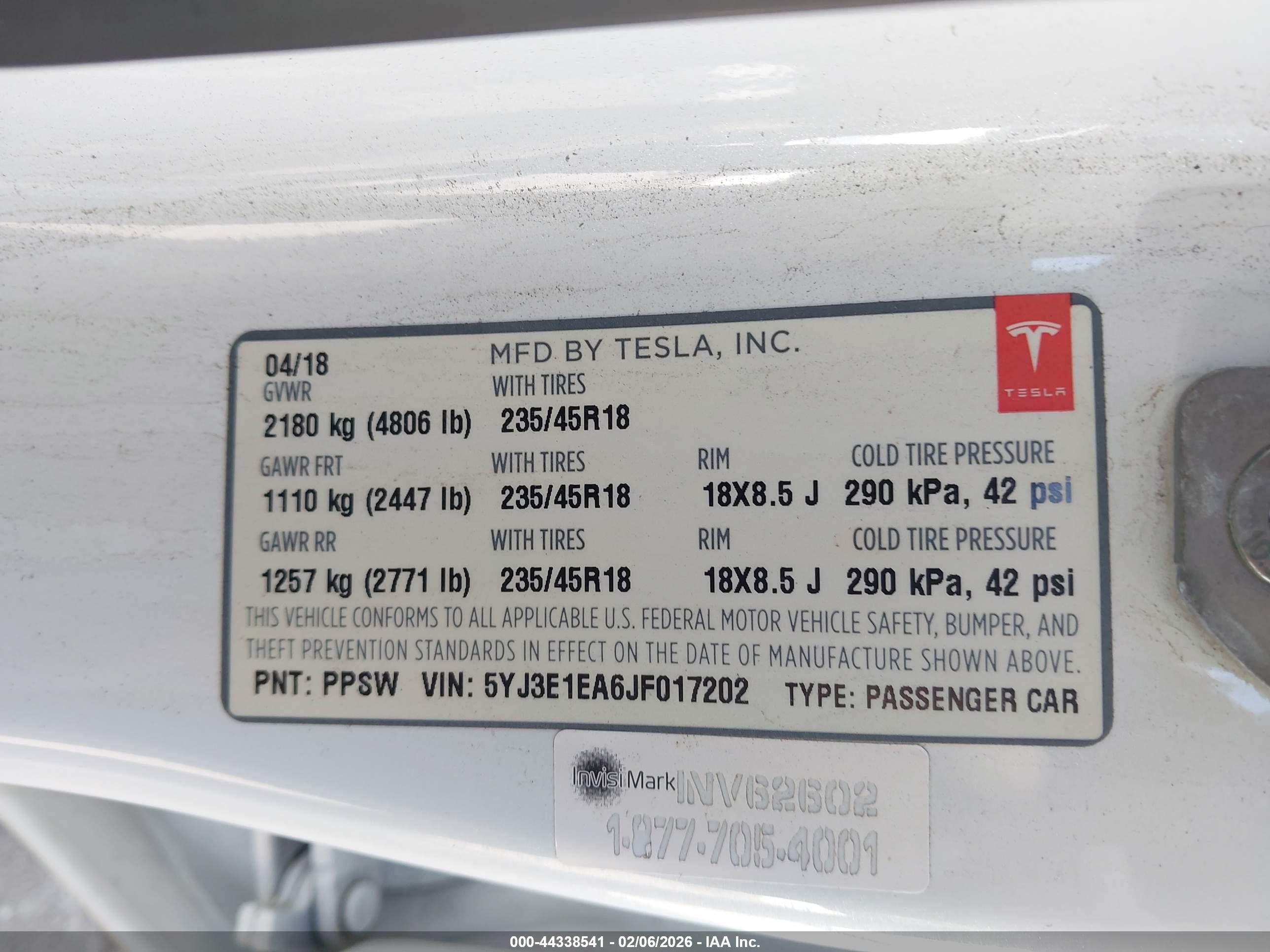 TESLA MODEL image 9