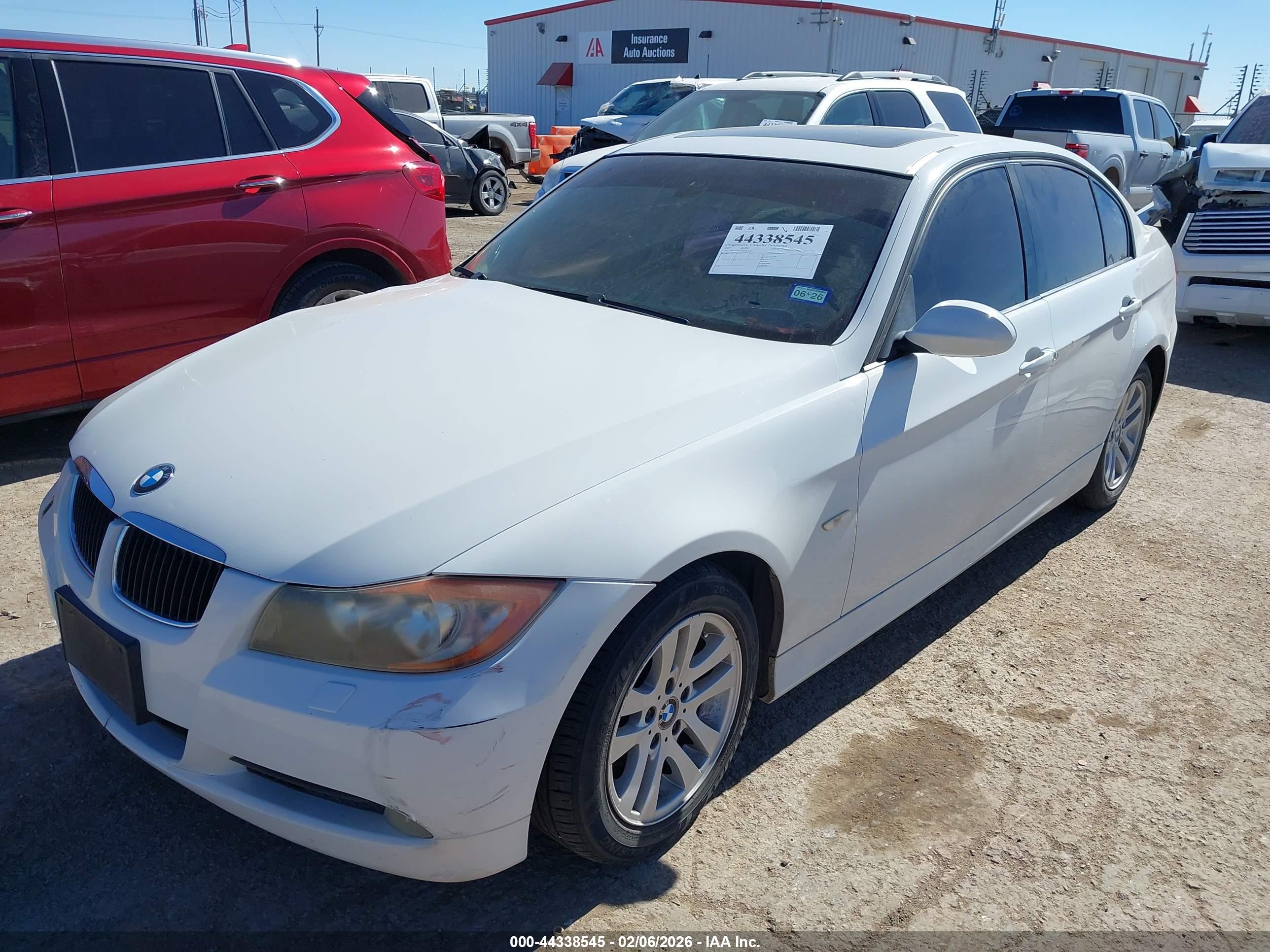 BMW 328XI image 2