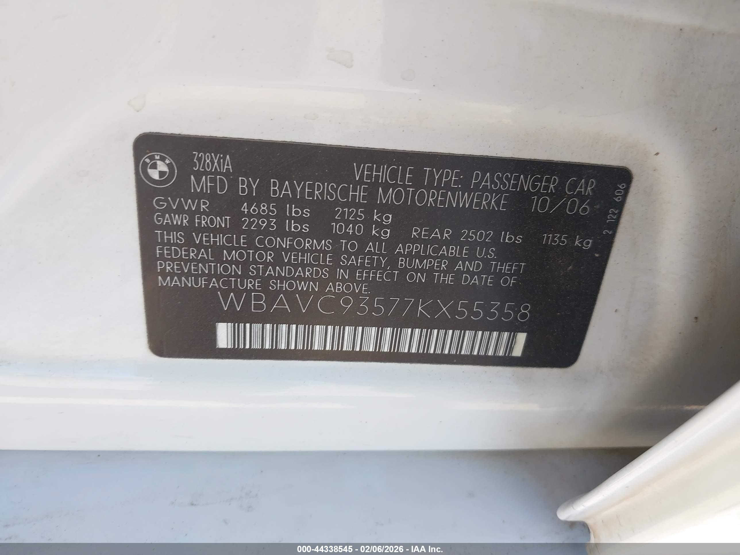 BMW 328XI image 9