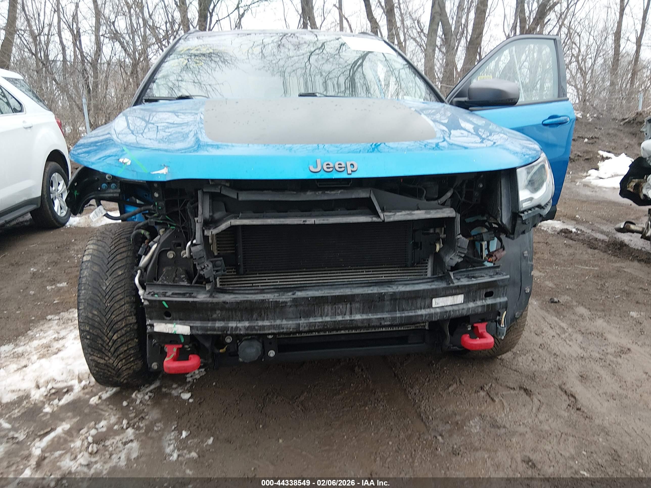 JEEP COMPASS image 6
