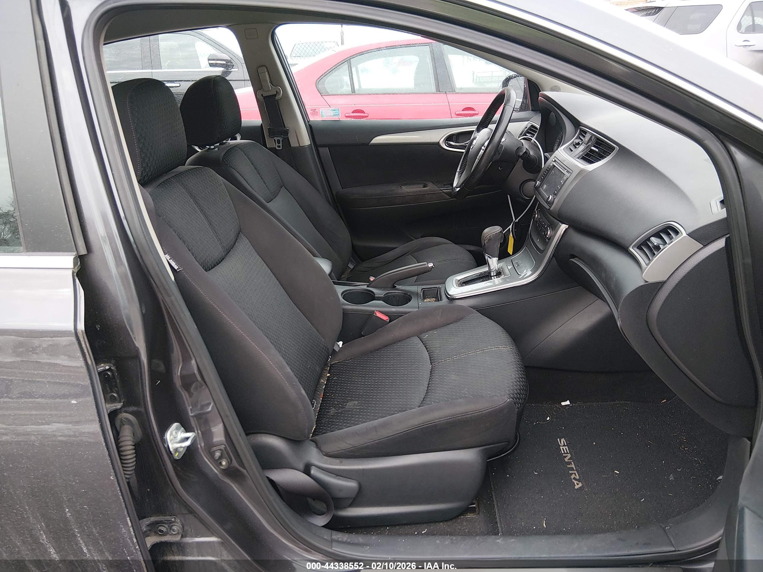 NISSAN SENTRA image 5