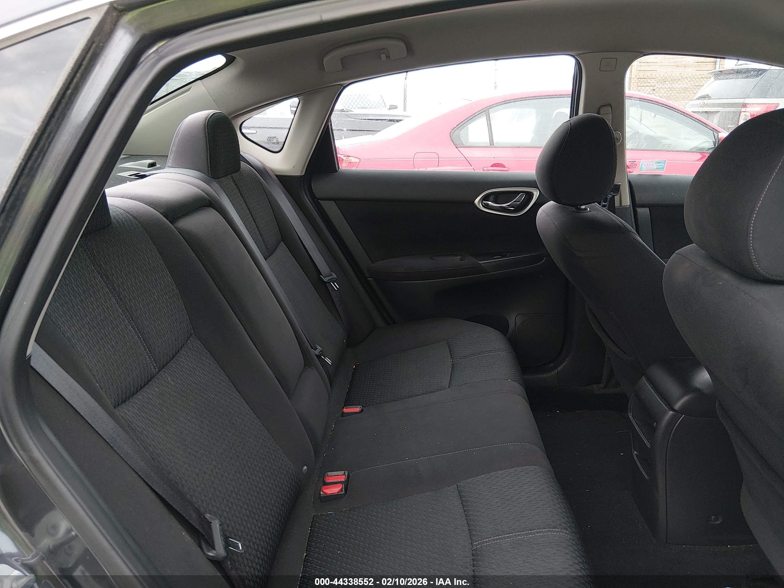 NISSAN SENTRA image 8