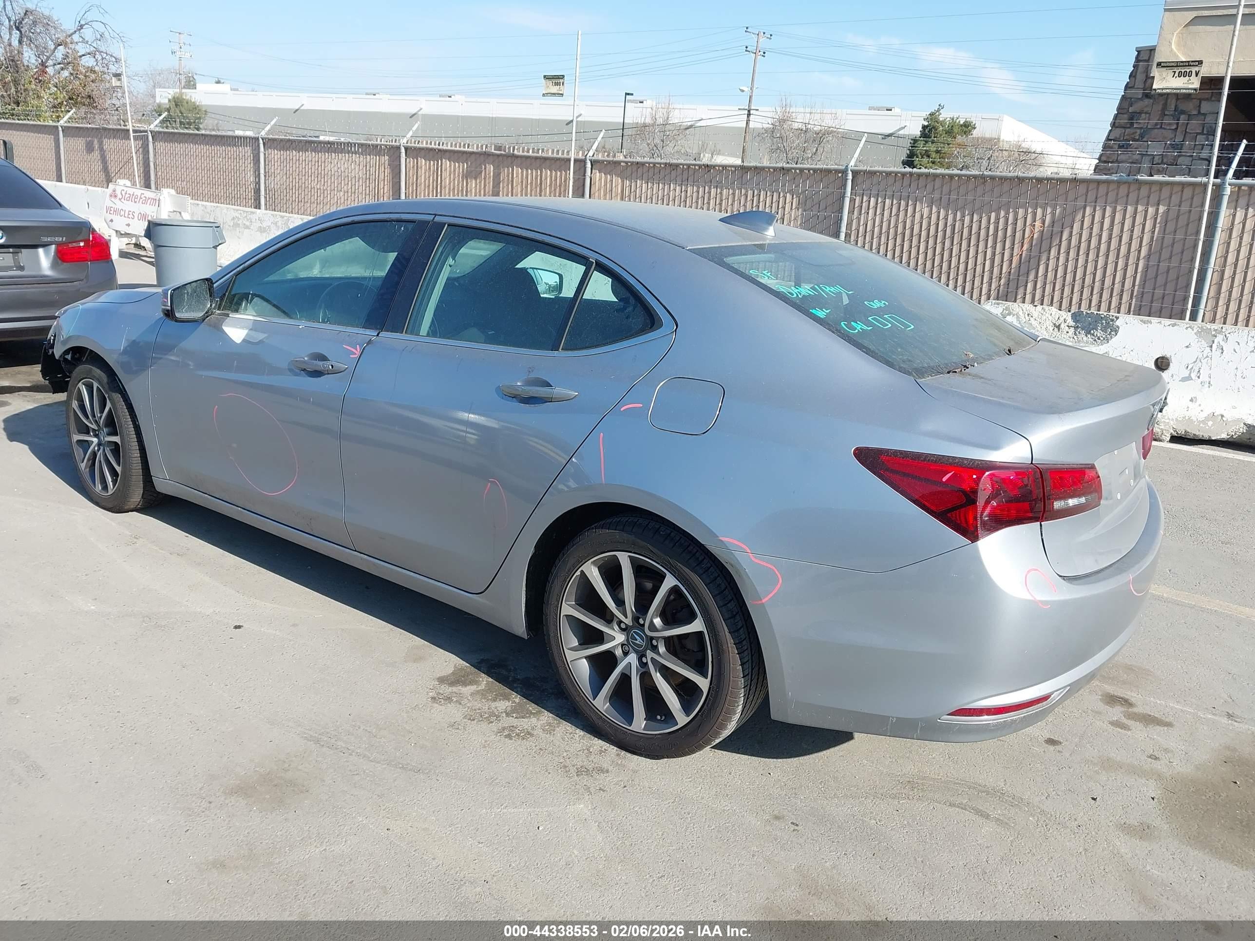 ACURA TLX image 3