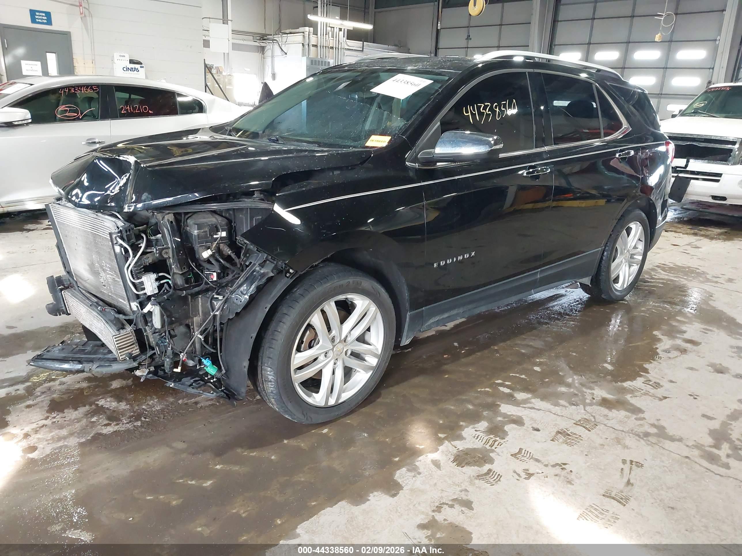 CHEVROLET EQUINOX image 2