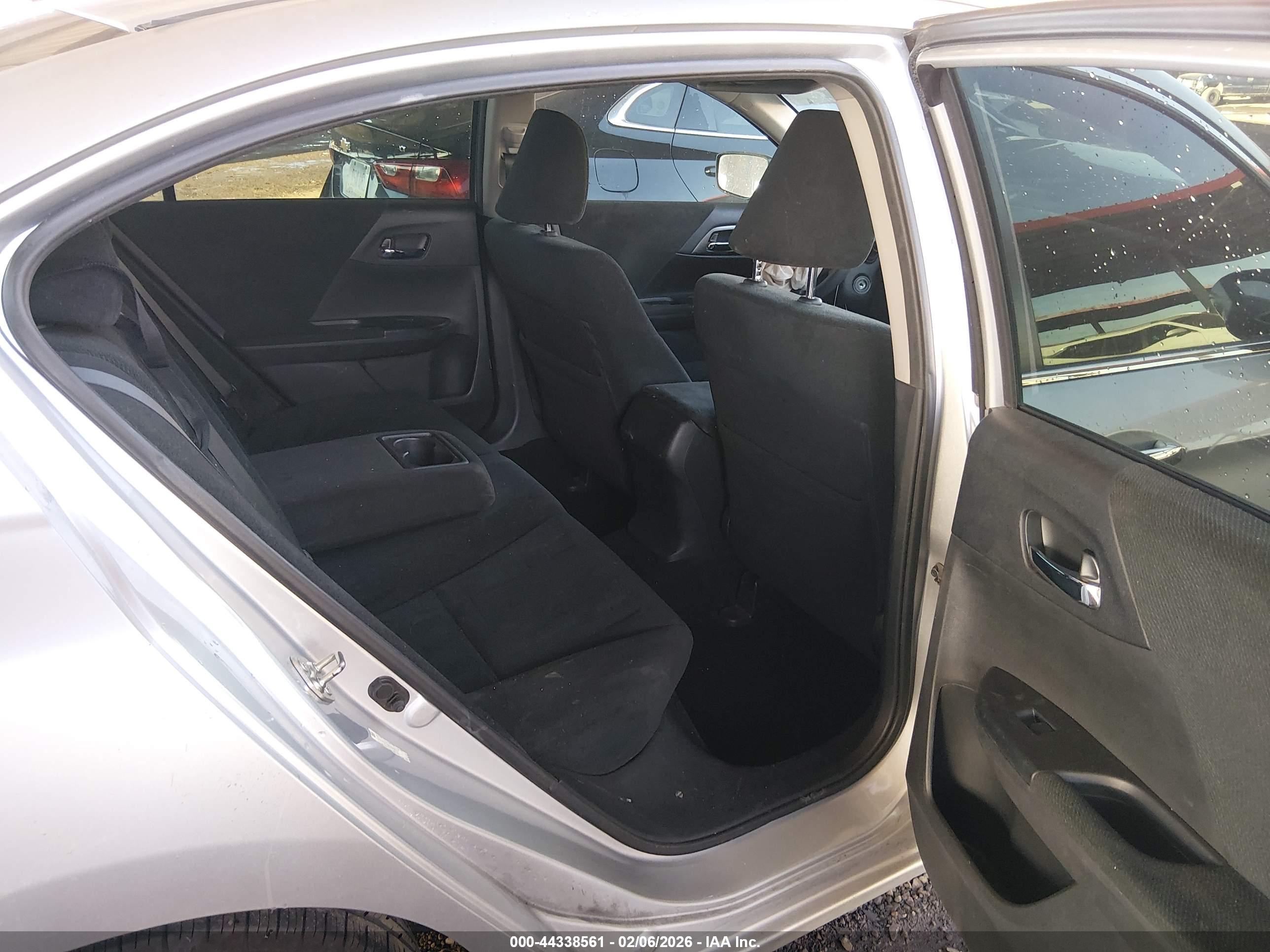 HONDA ACCORD image 8