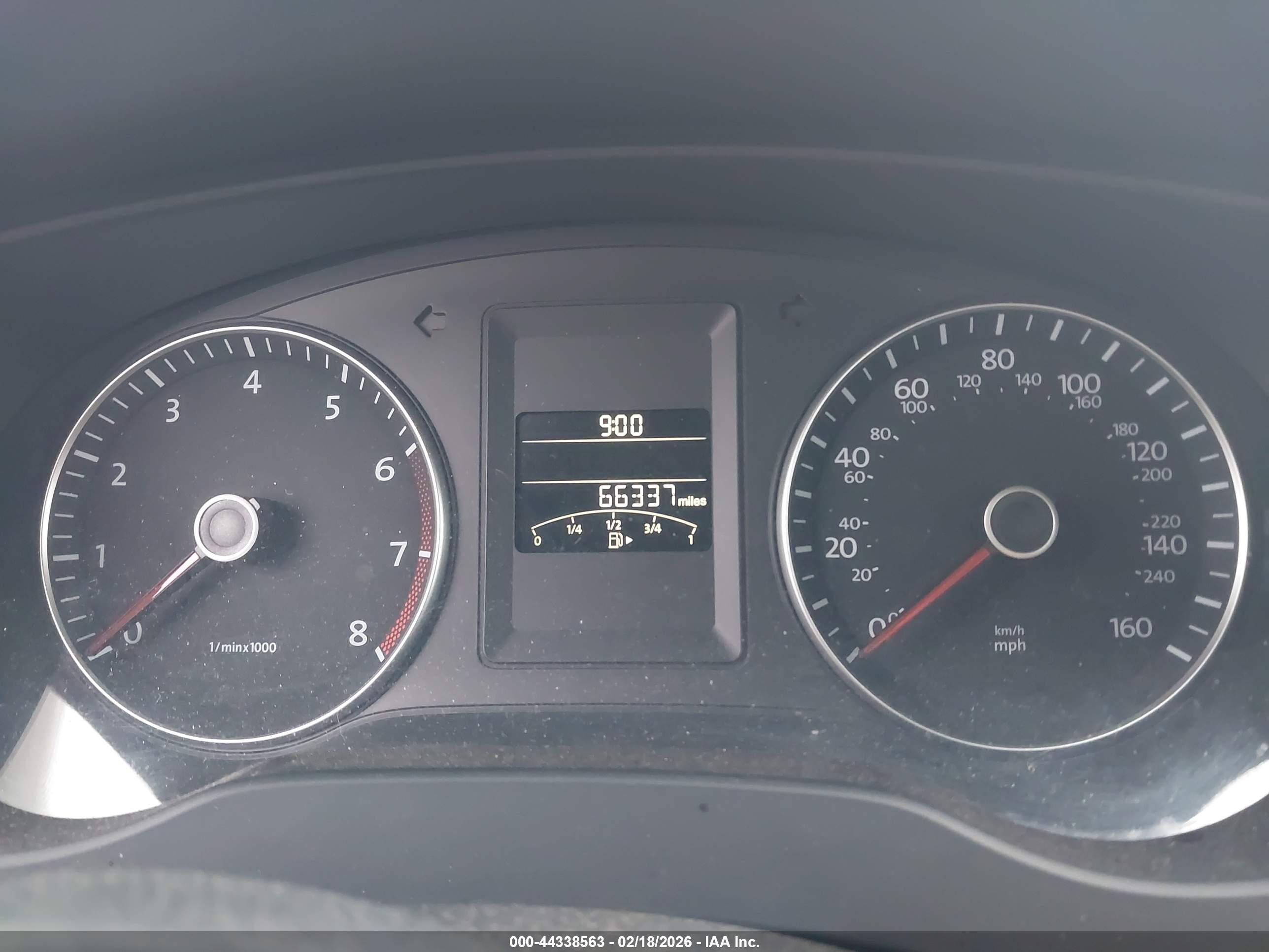 VOLKSWAGEN JETTA image 7