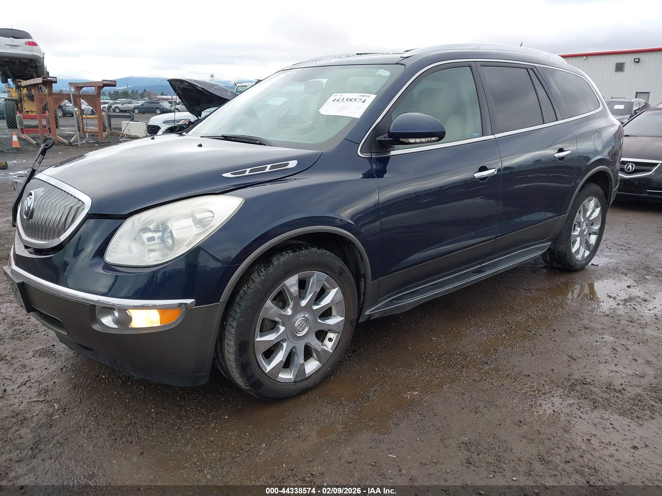 BUICK ENCLAVE image 2