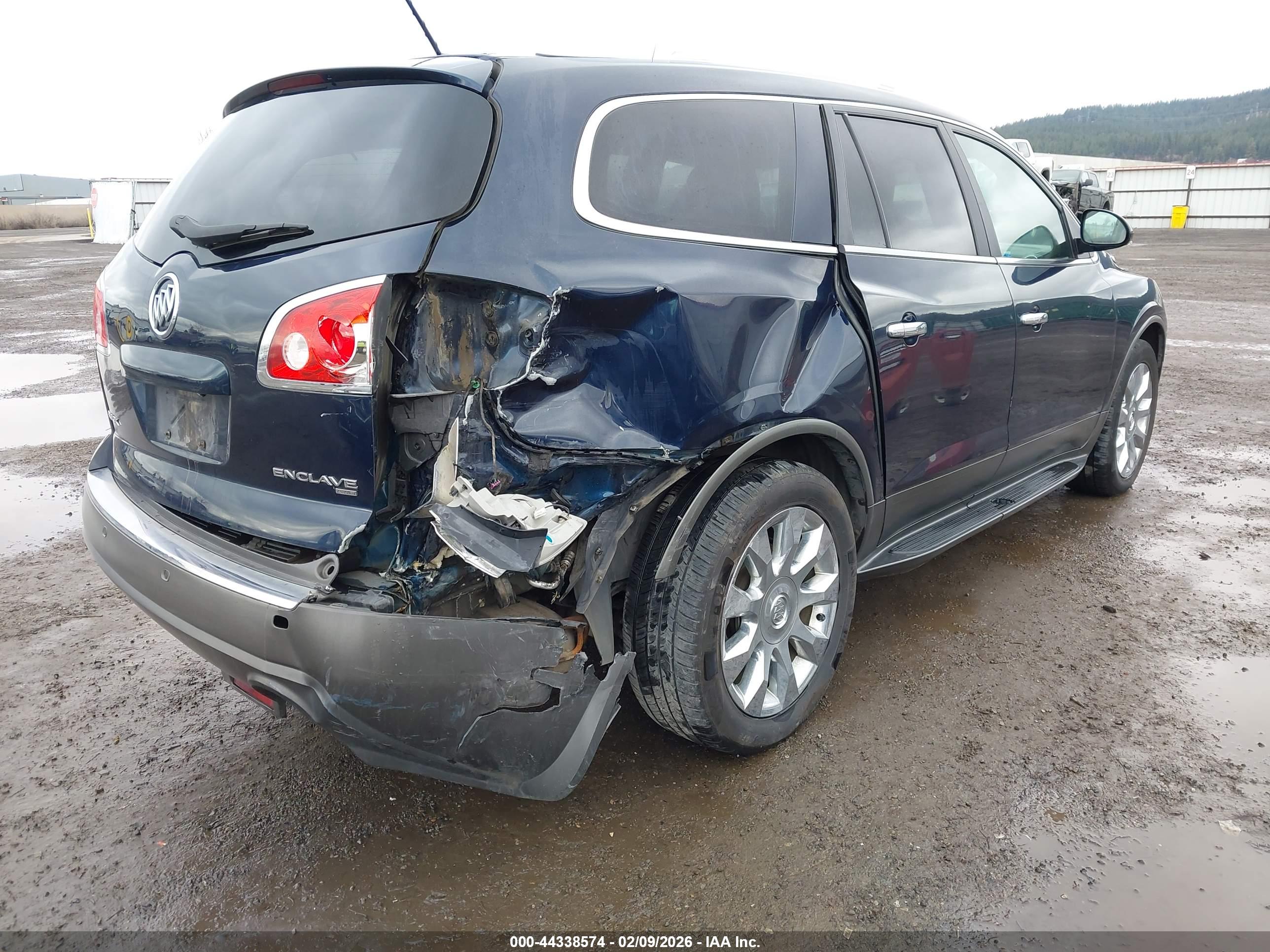 BUICK ENCLAVE image 4