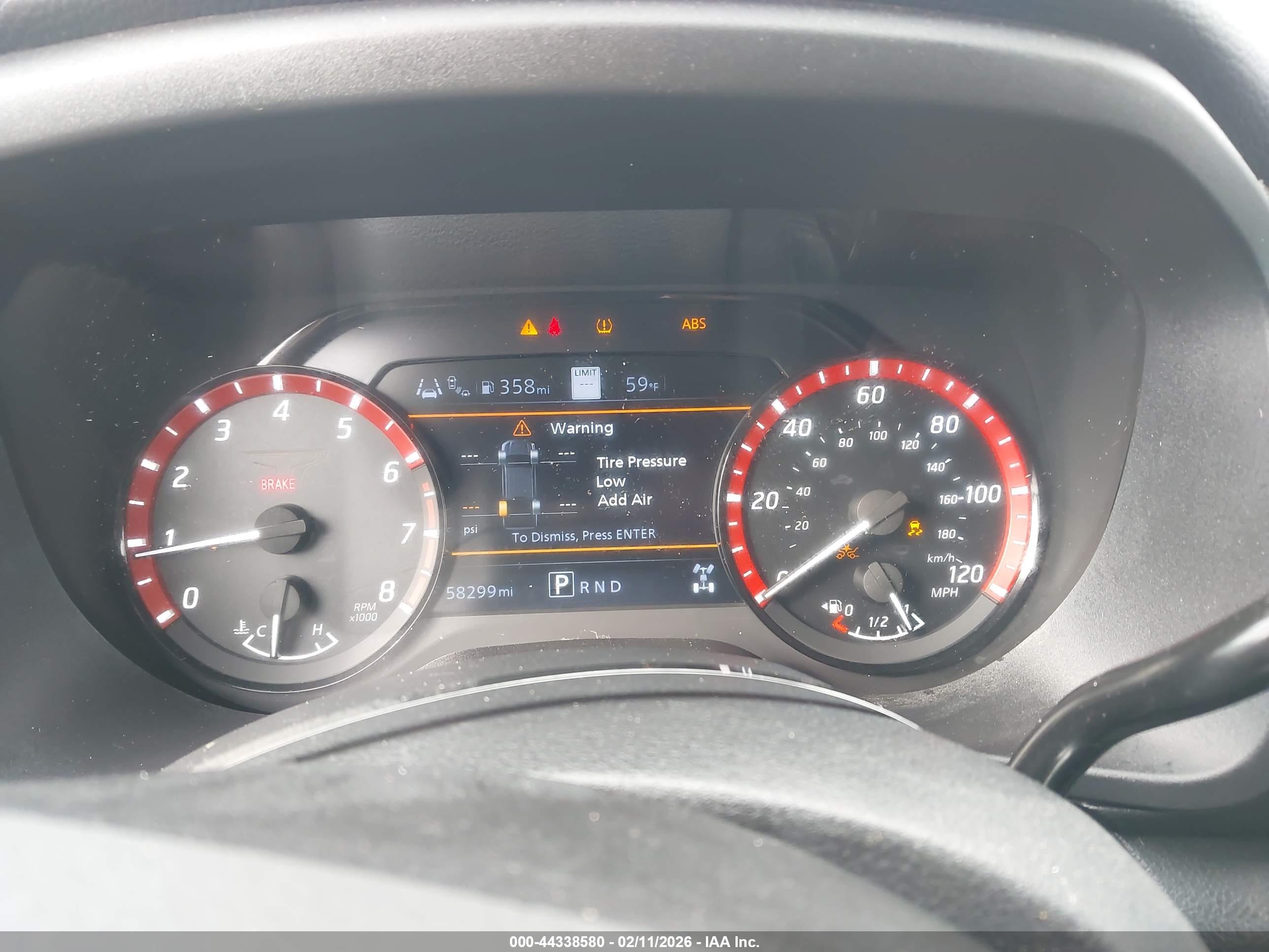 NISSAN TITAN image 7