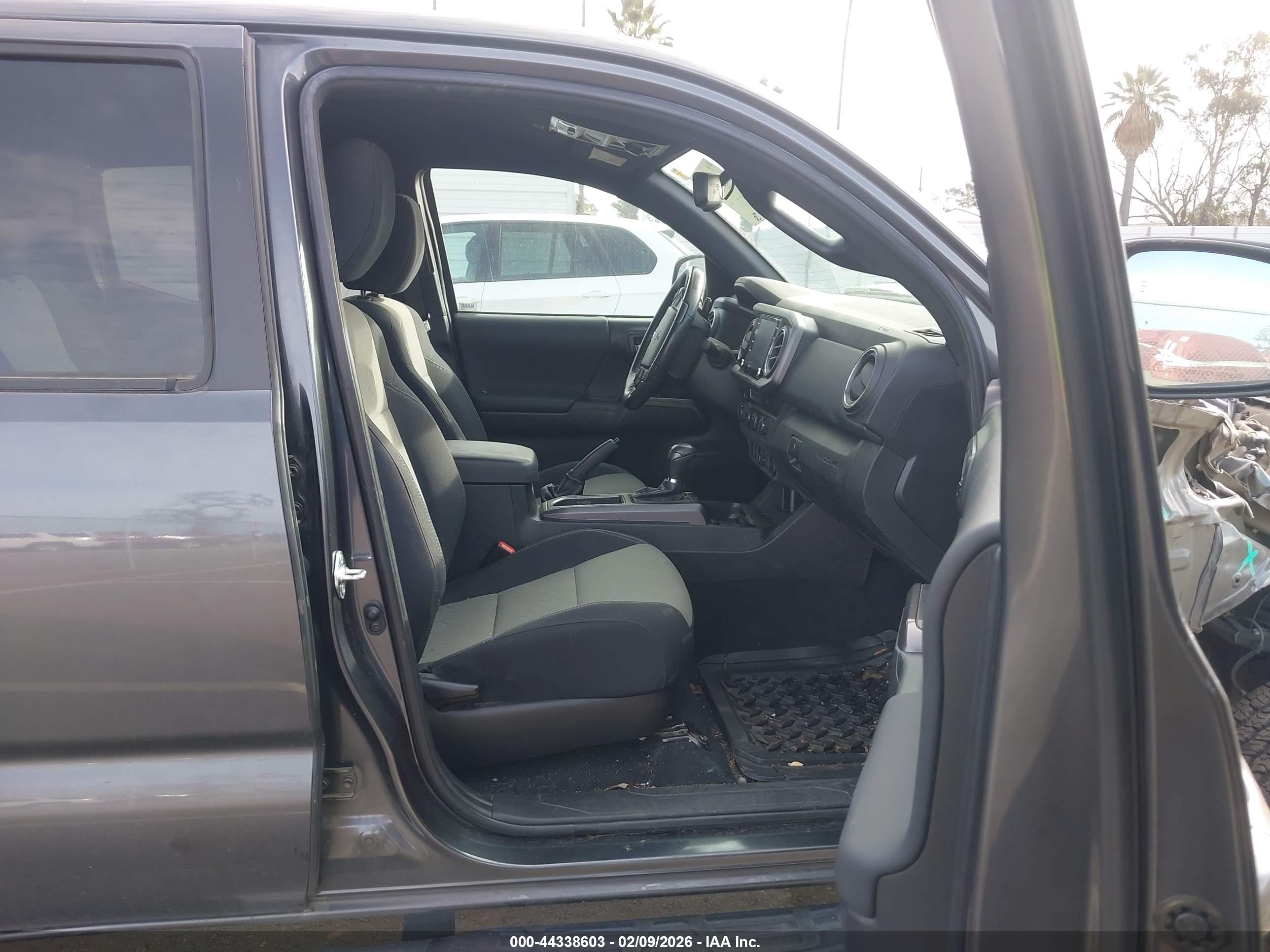 TOYOTA TACOMA image 5