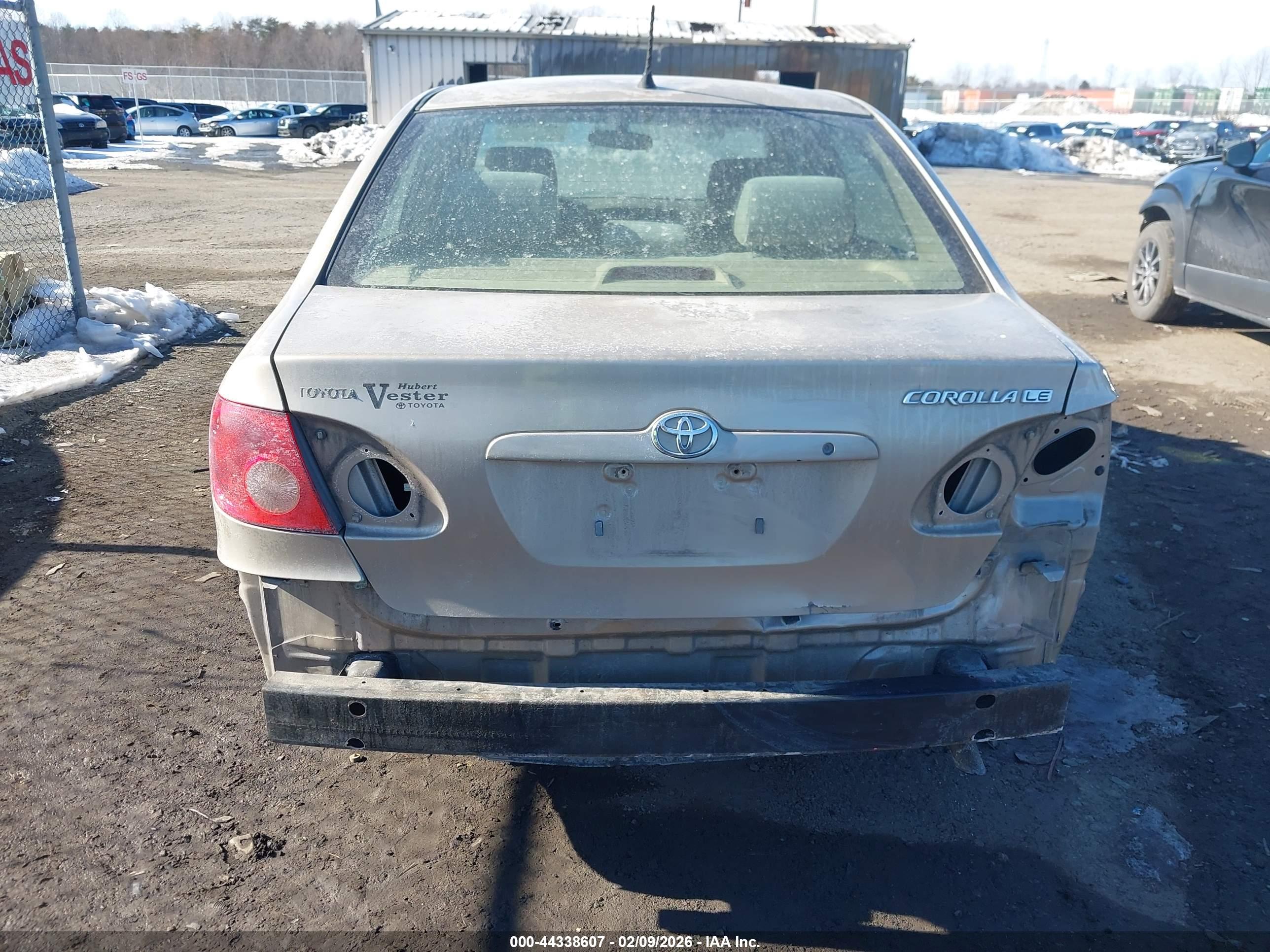 TOYOTA COROLLA image 6