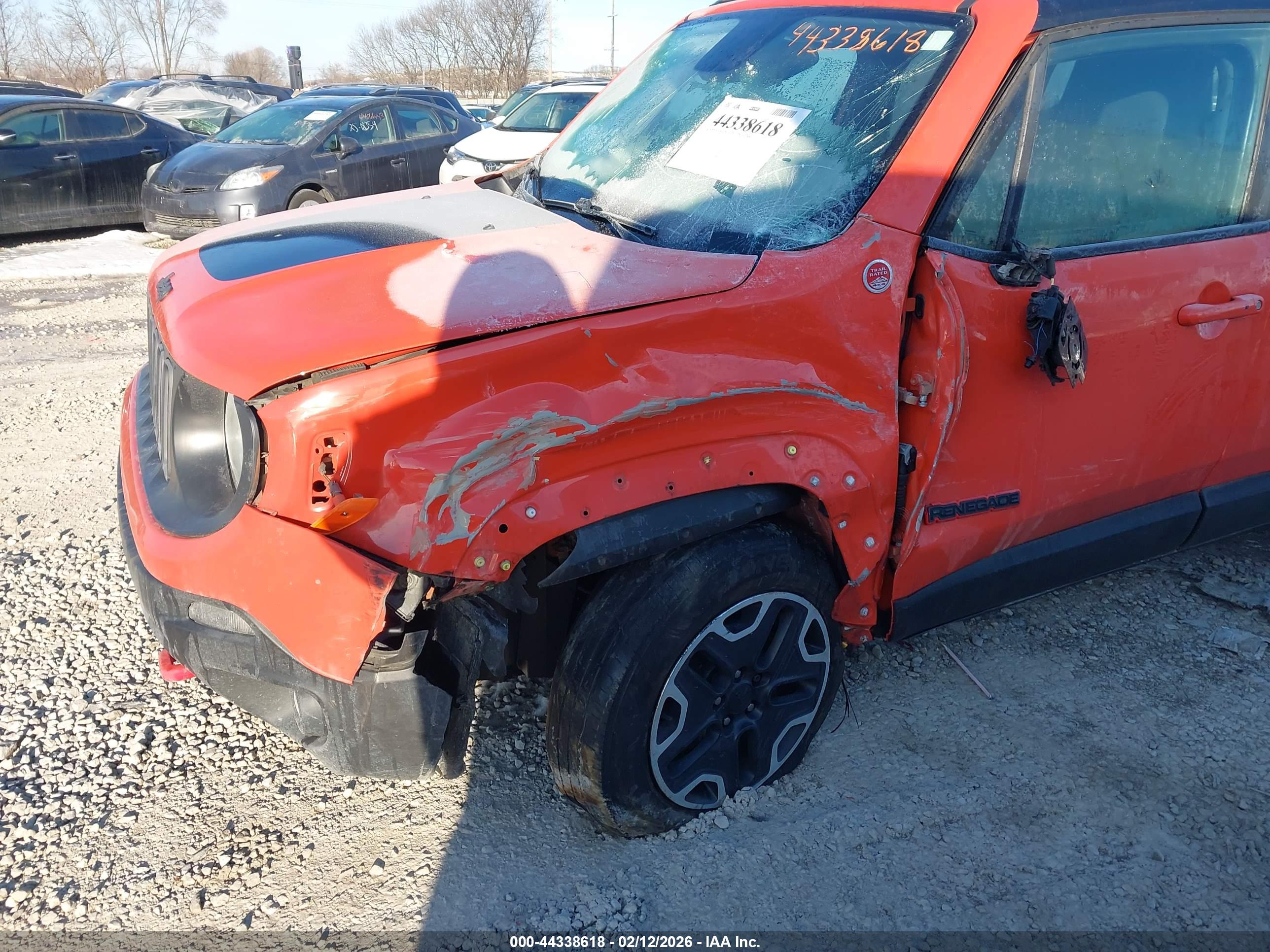 JEEP RENEGADE image 6