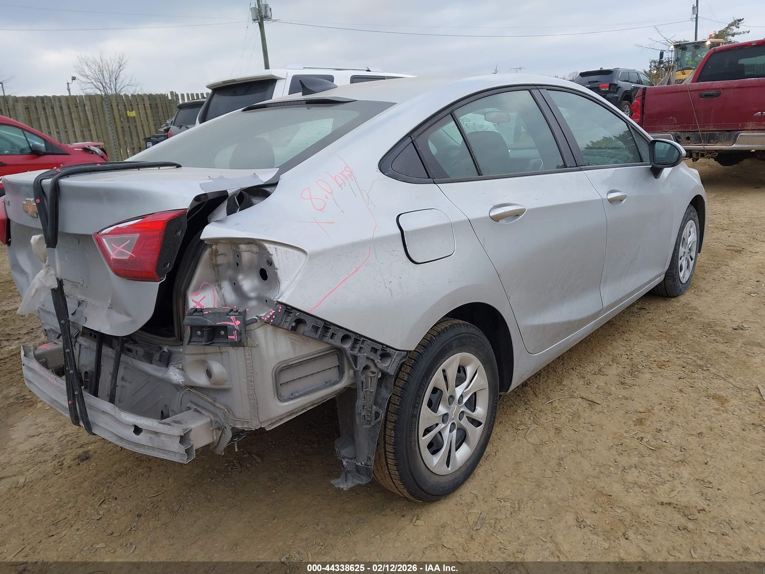 CHEVROLET CRUZE image 4