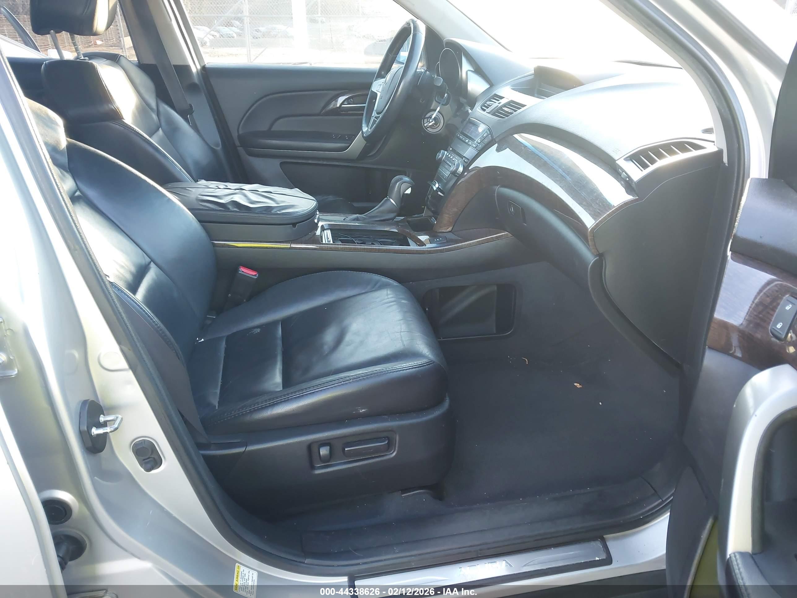 ACURA MDX image 5