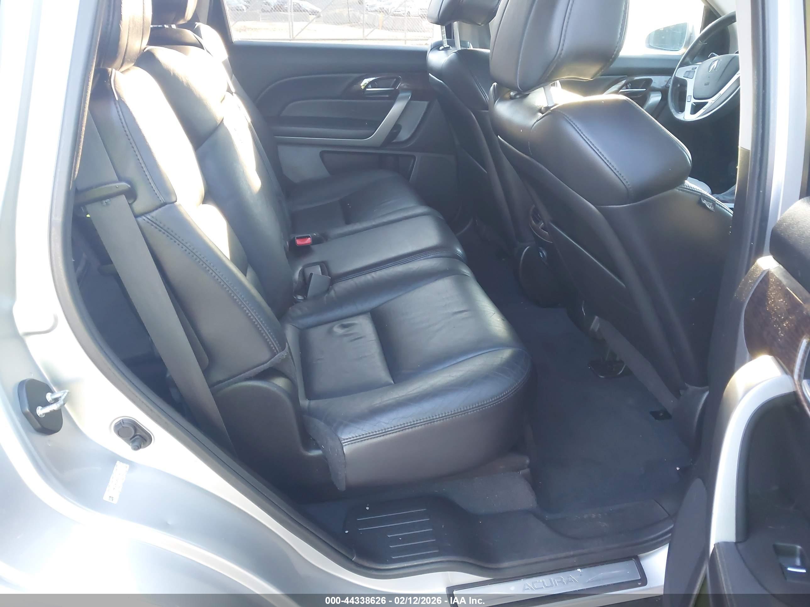 ACURA MDX image 8