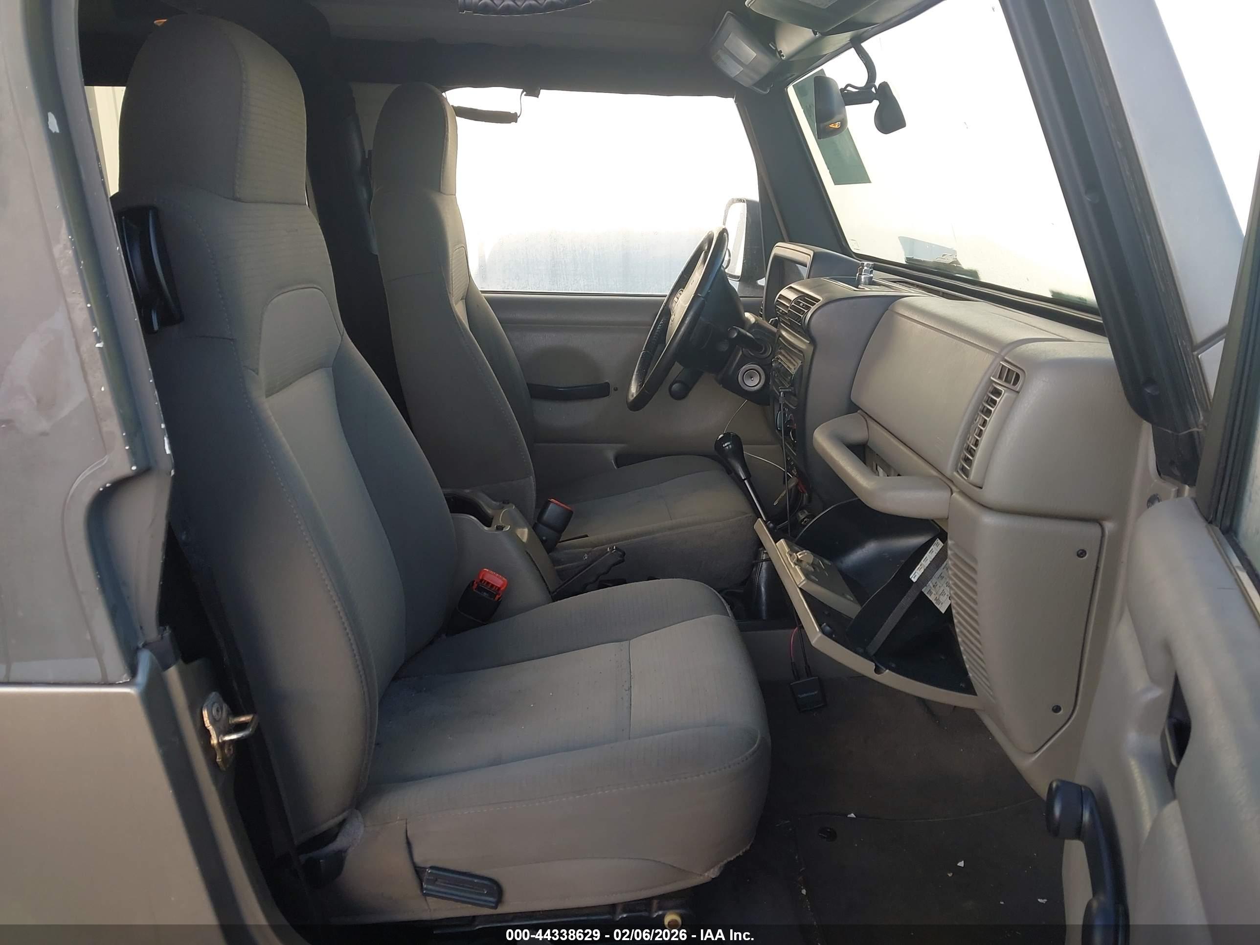 JEEP WRANGLER image 5