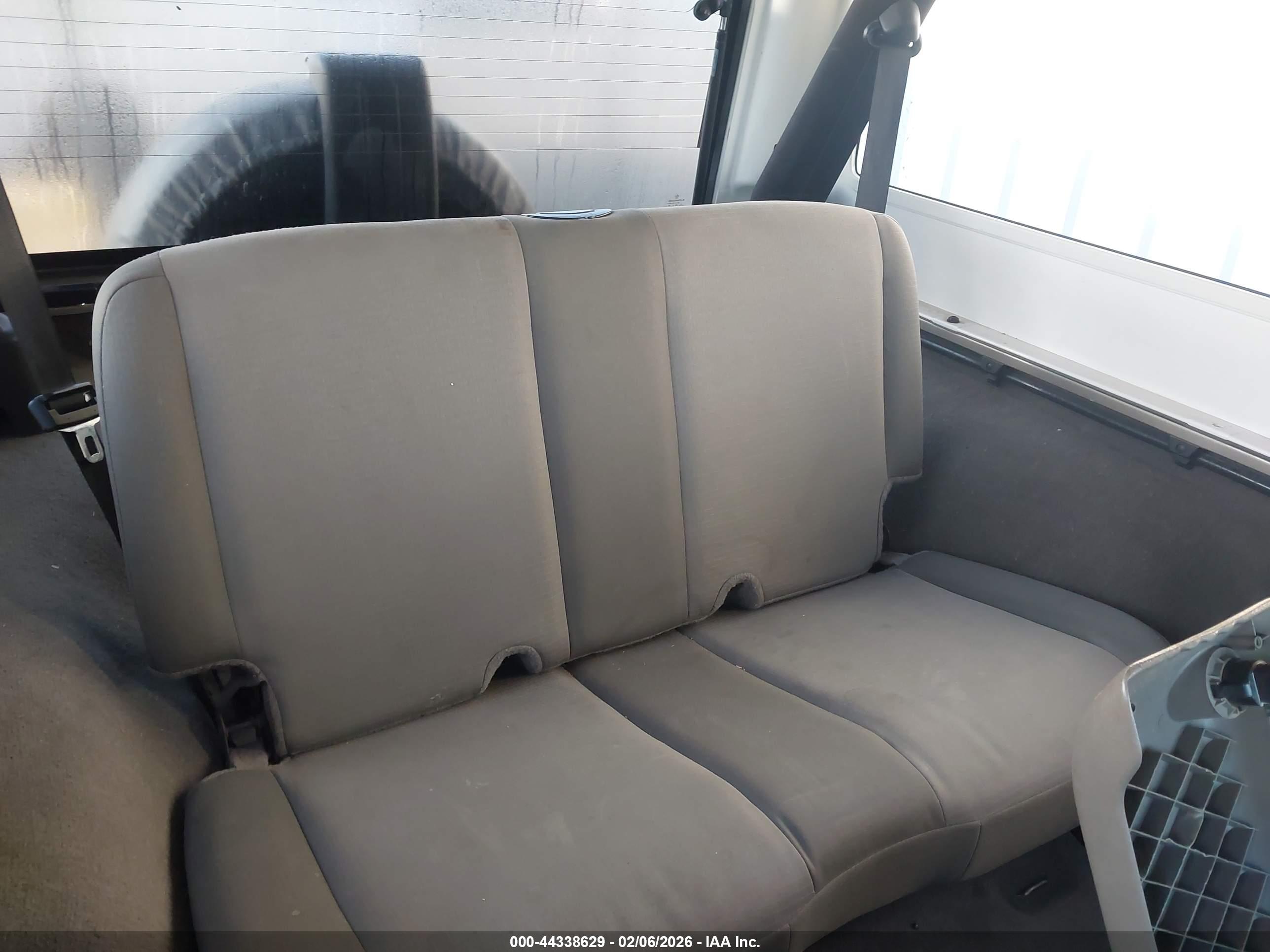 JEEP WRANGLER image 8