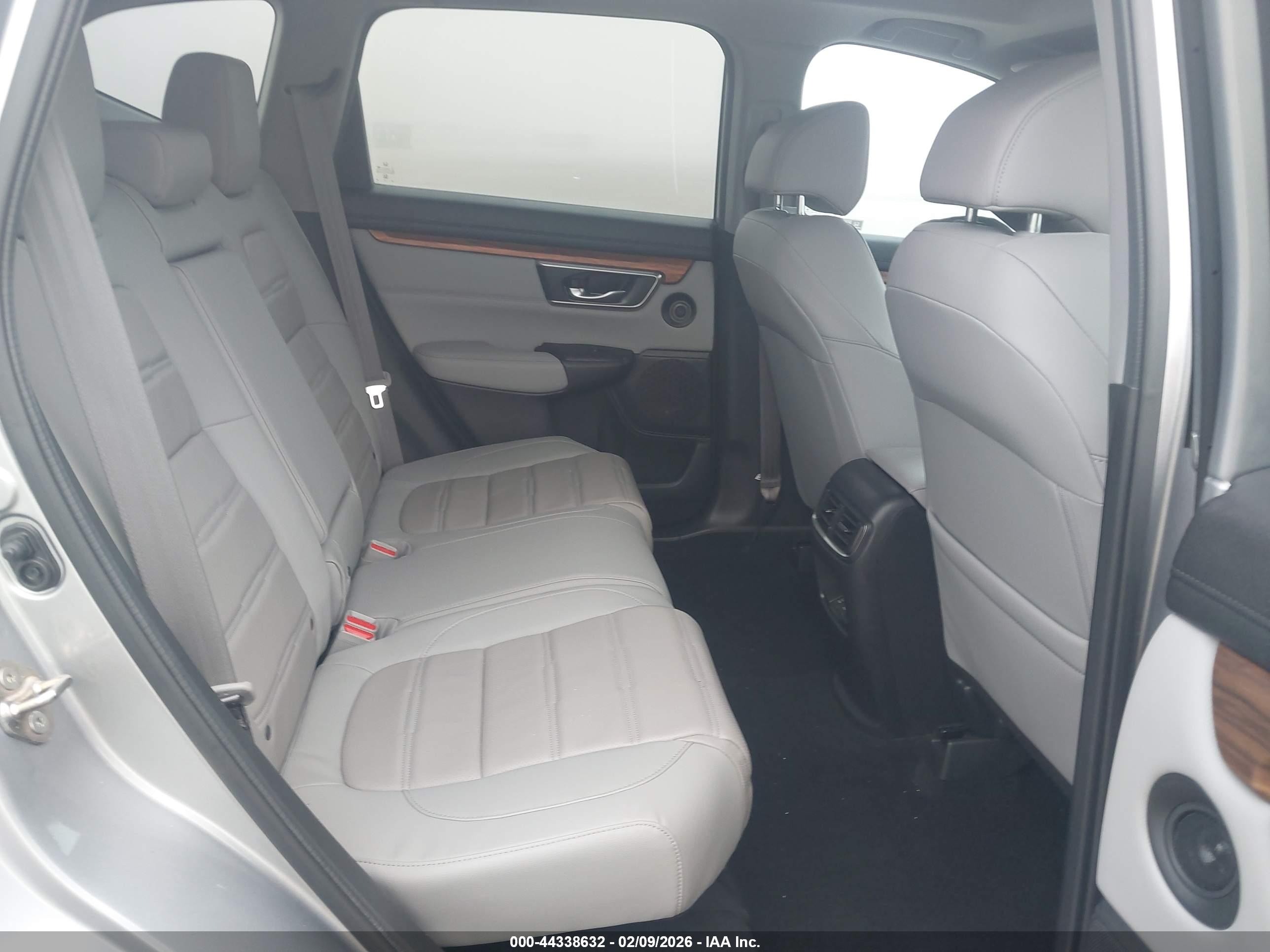 HONDA CR-V image 8