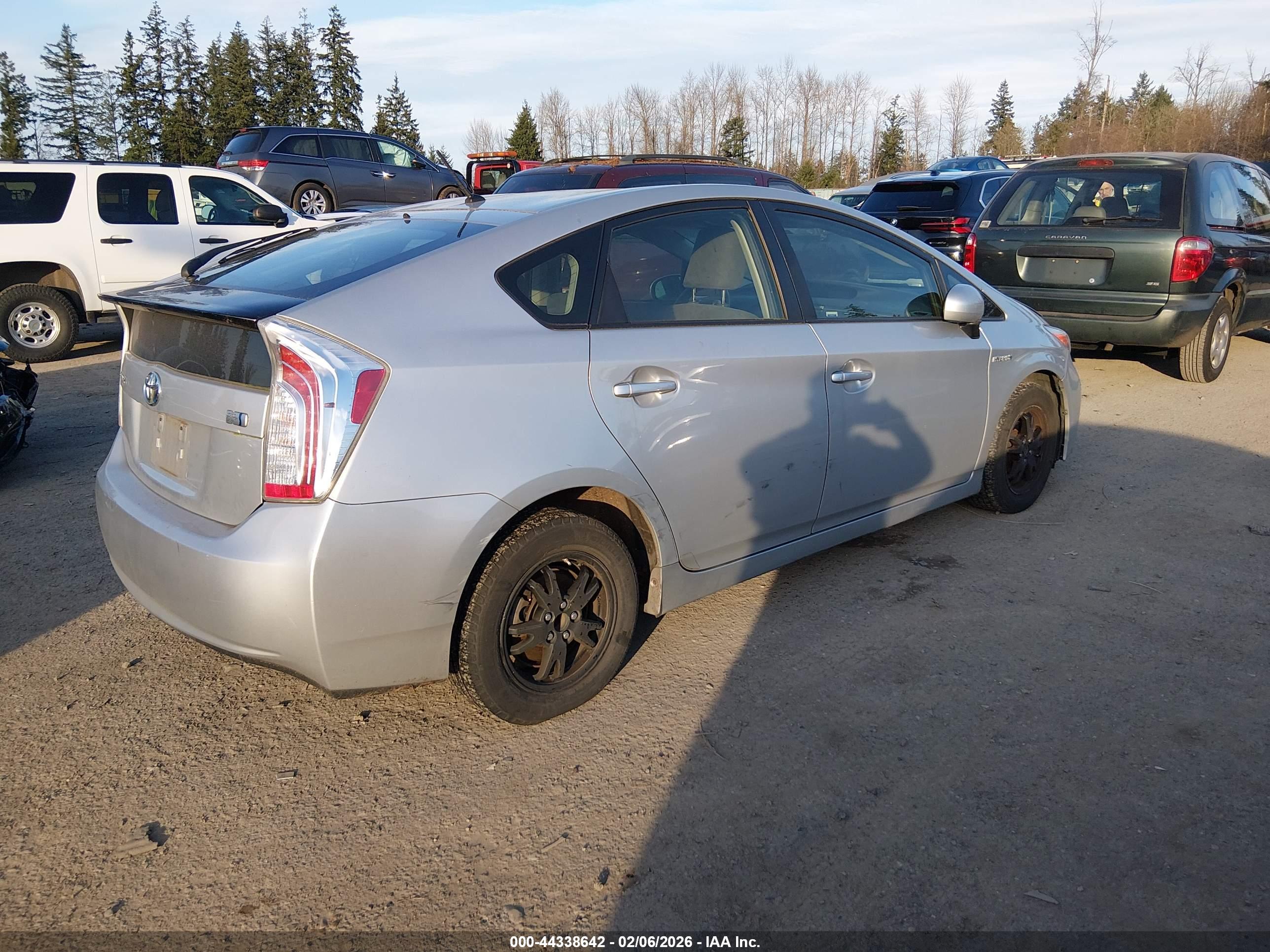 TOYOTA PRIUS image 4