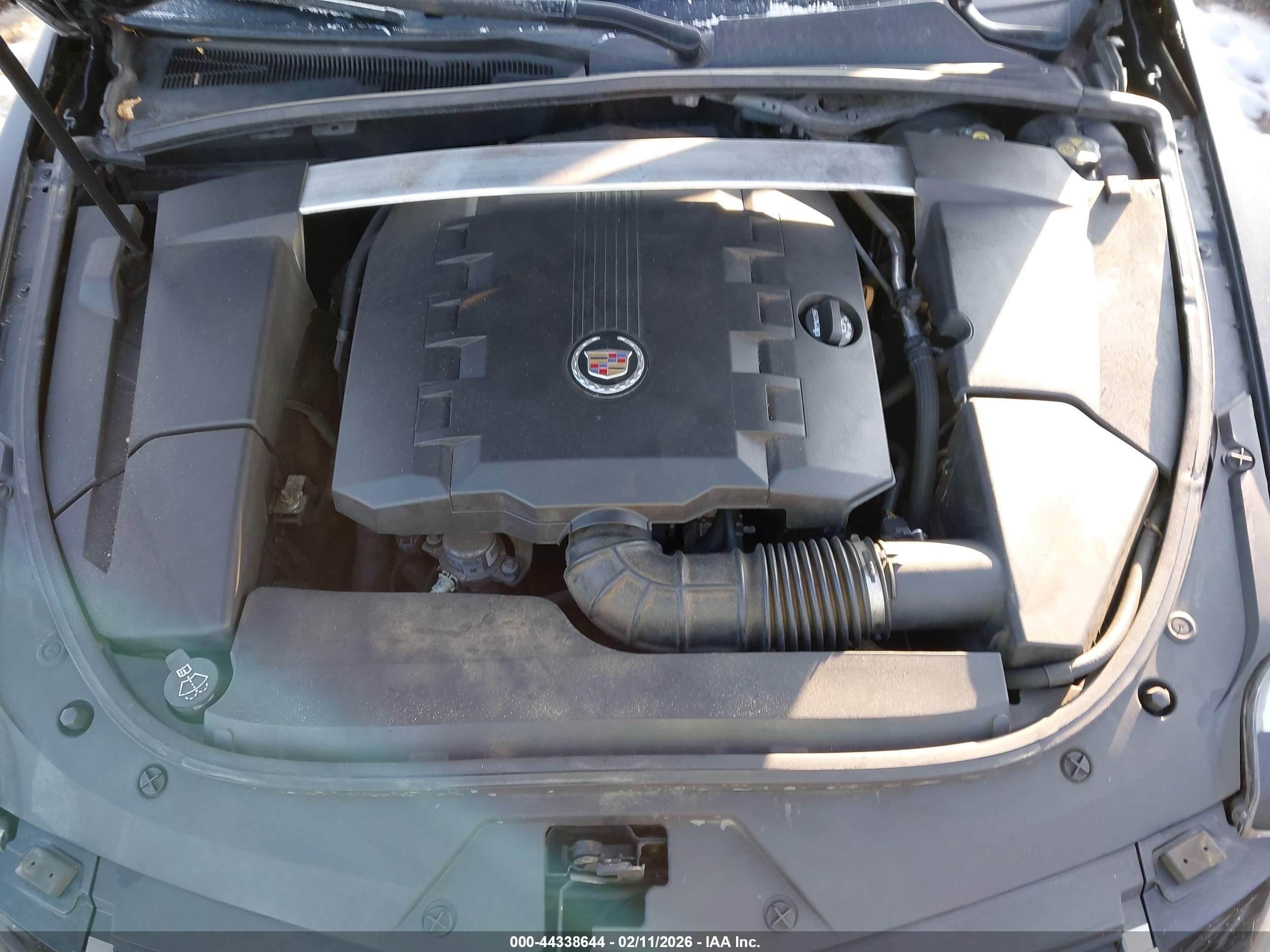 CADILLAC CTS image 10