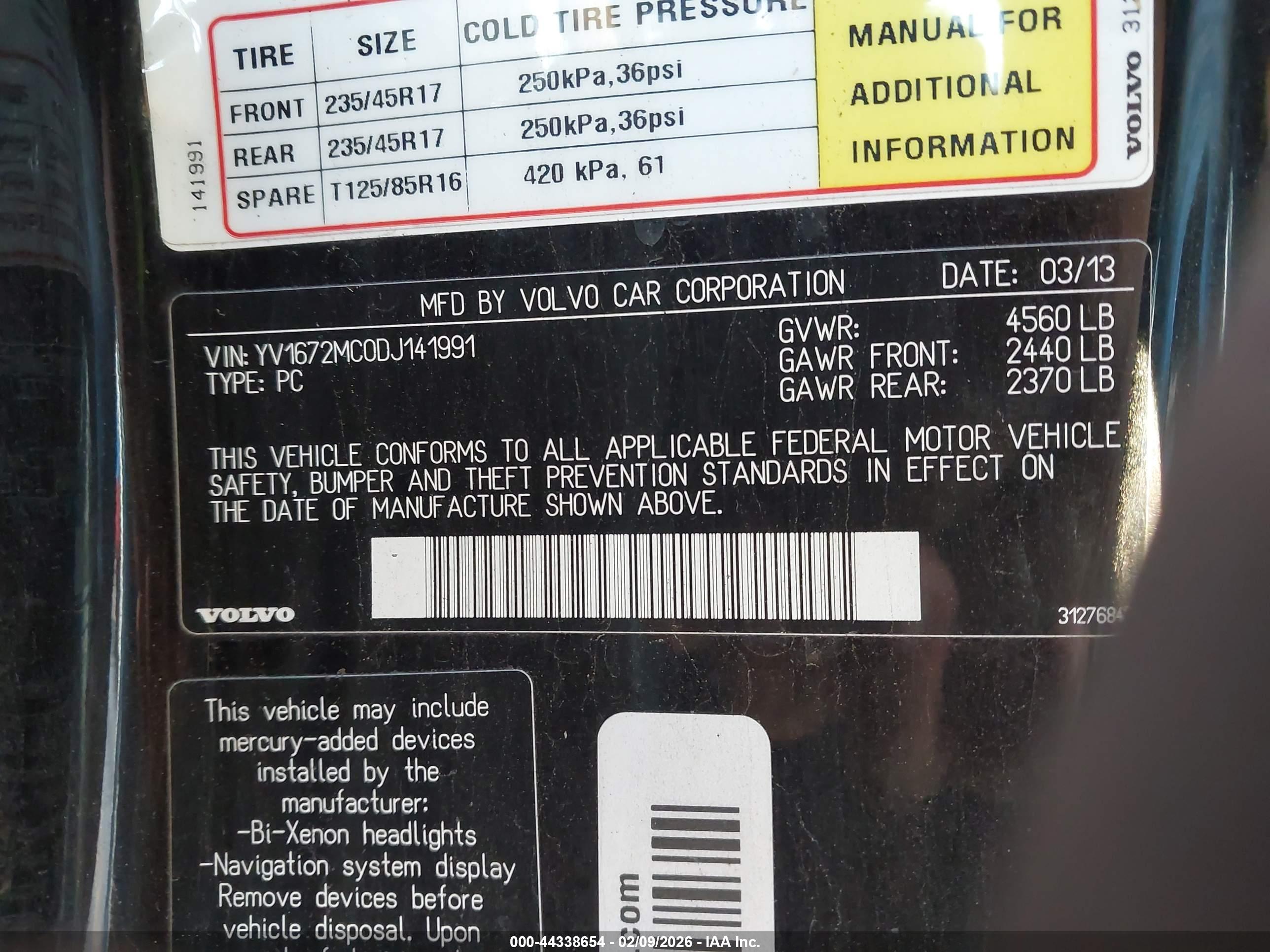 VOLVO C70 image 9
