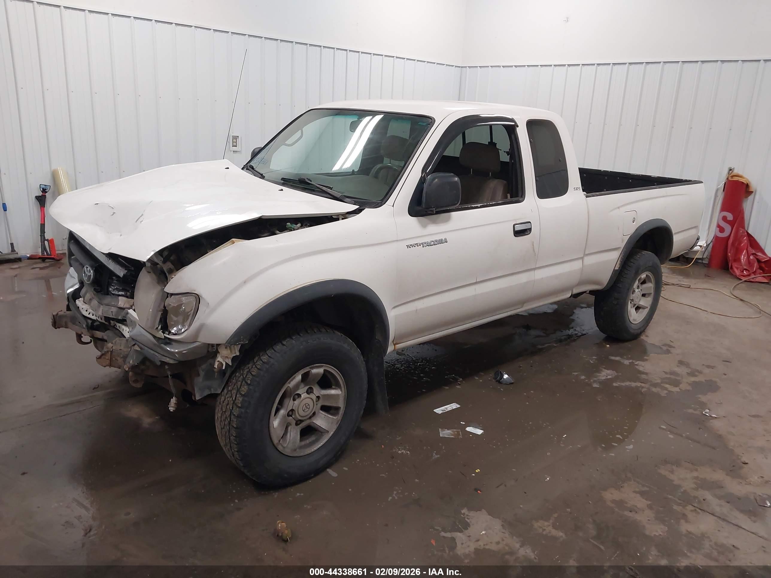 TOYOTA TACOMA image 2