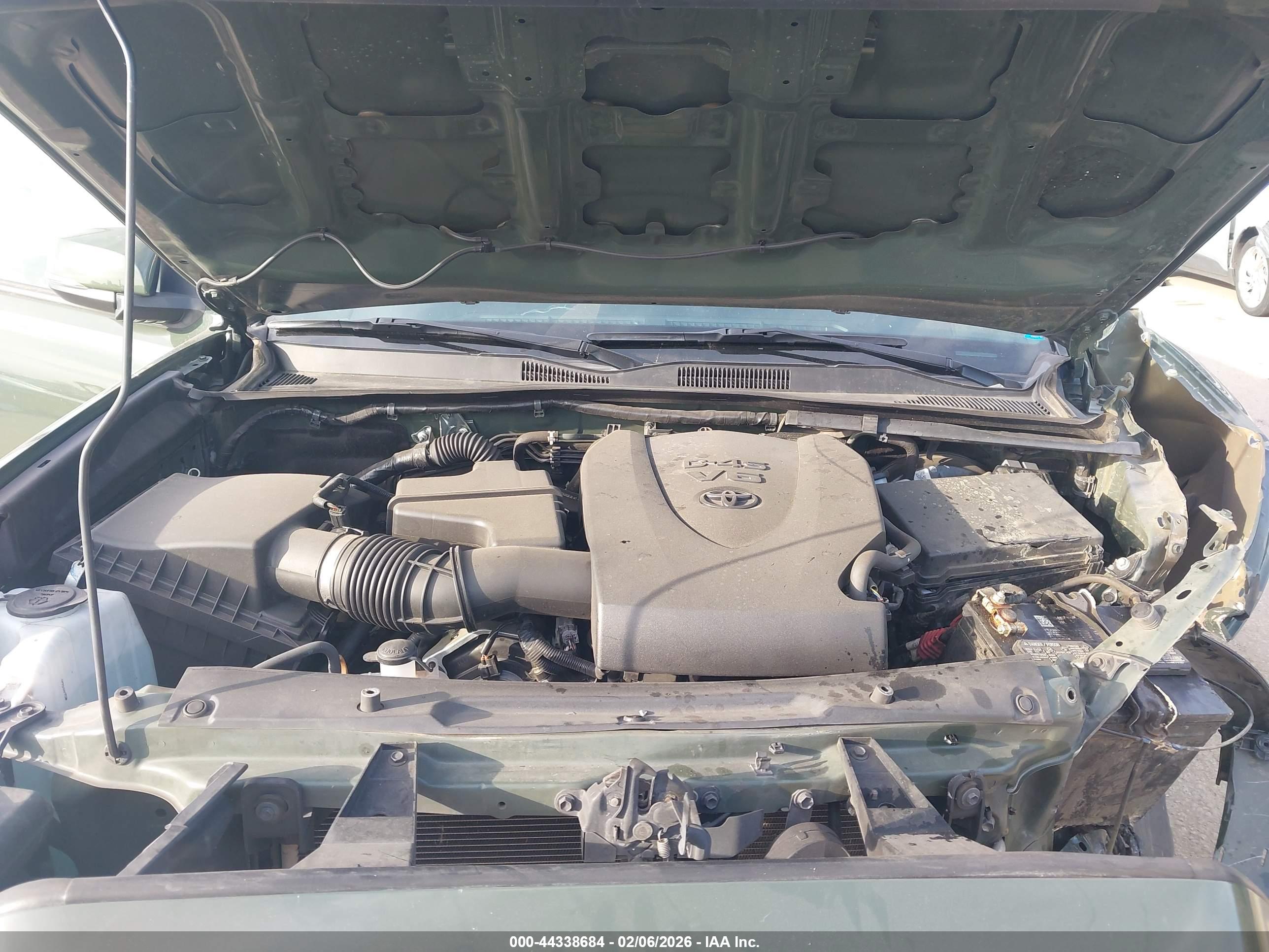 TOYOTA TACOMA image 10