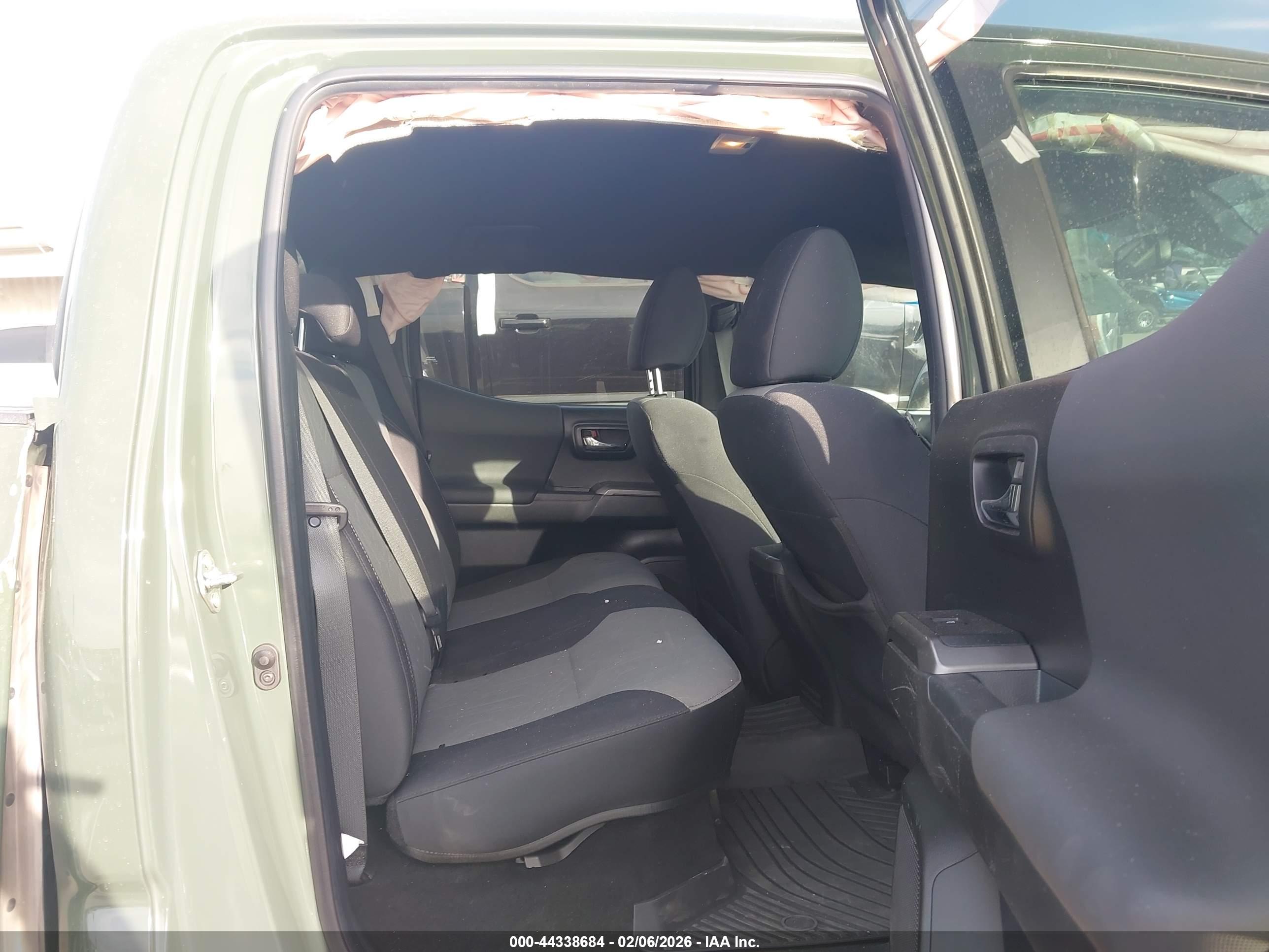 TOYOTA TACOMA image 8