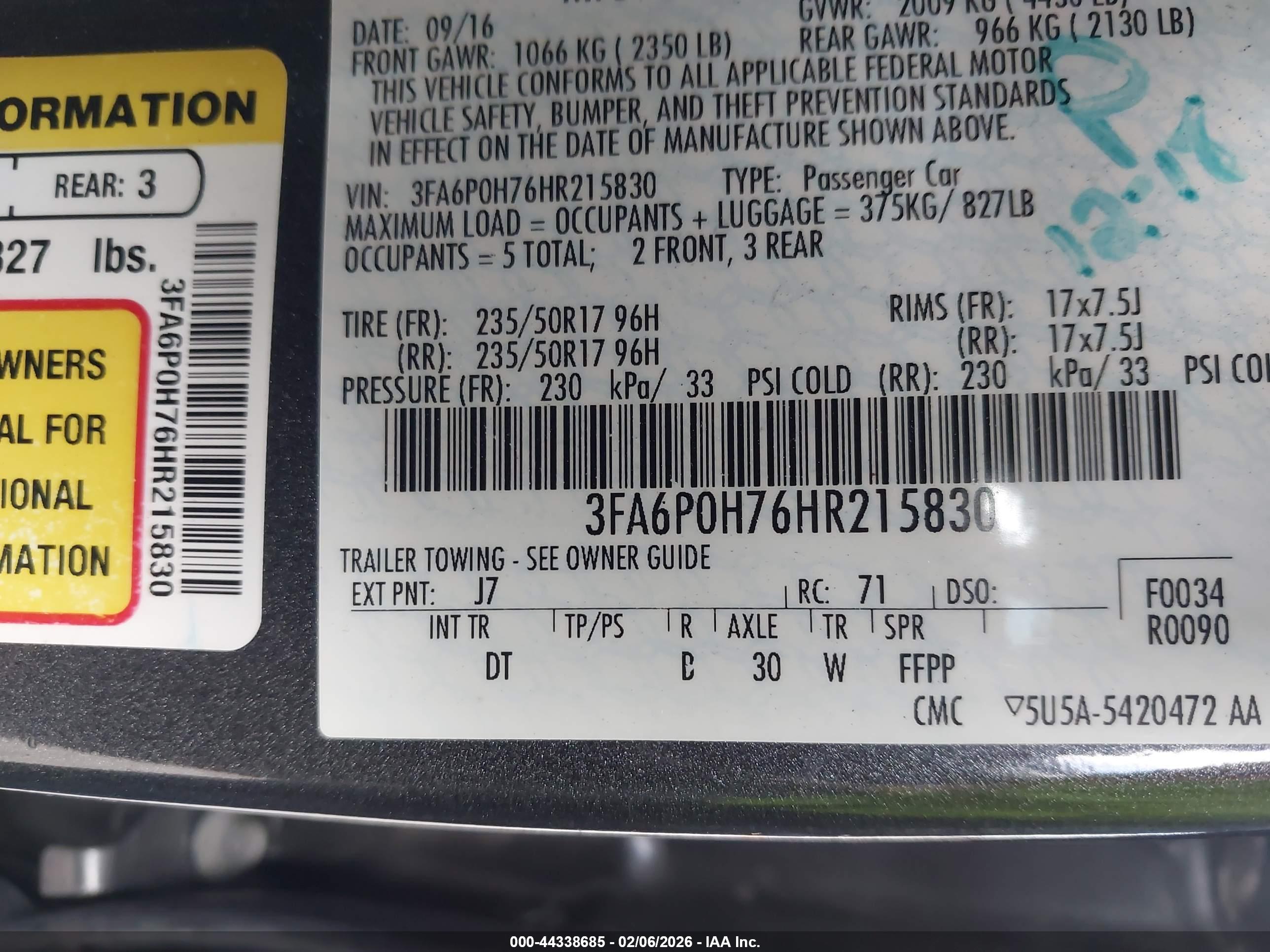 FORD FUSION image 9