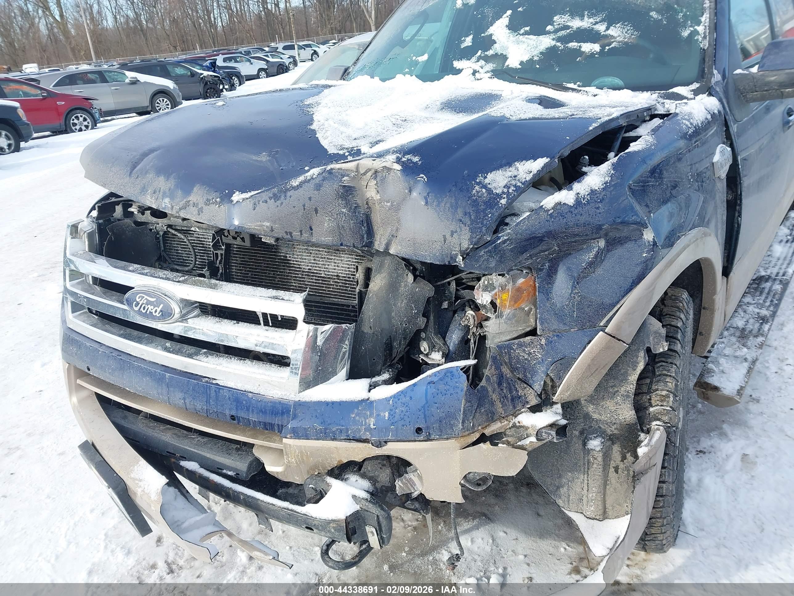 FORD EXPEDITION image 6
