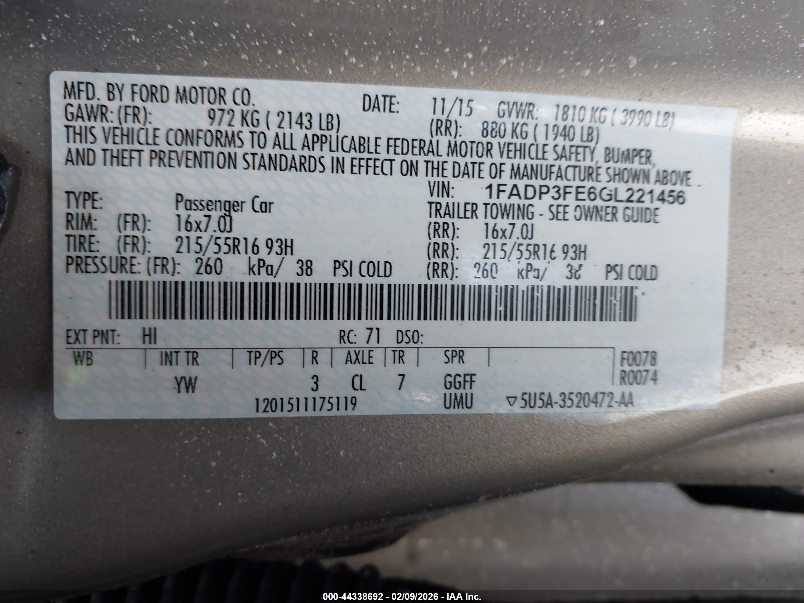 FORD FOCUS image 9